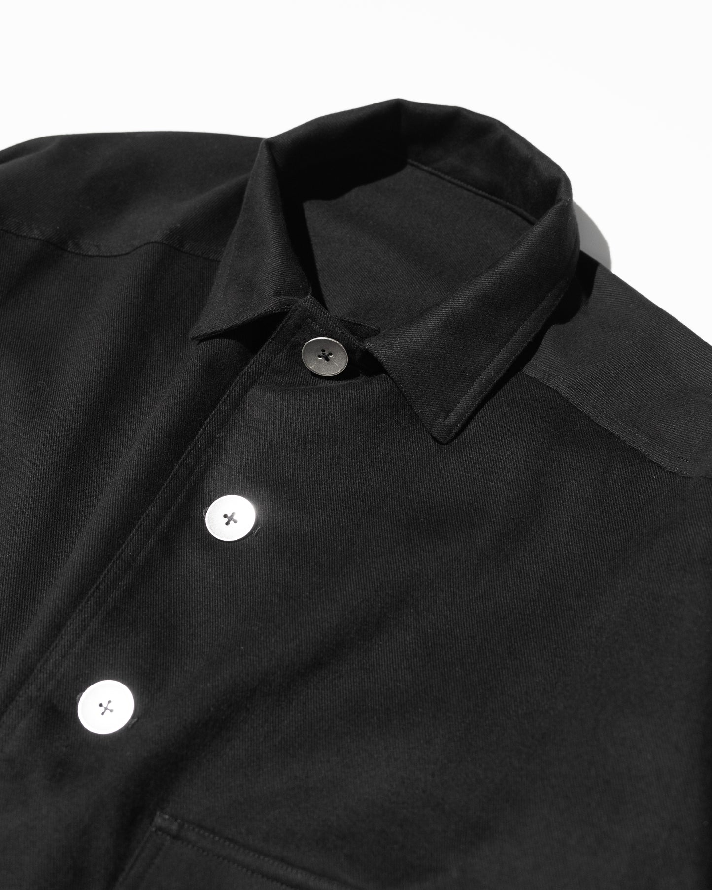 SHORT LENGTH BLOUSON - BLACK