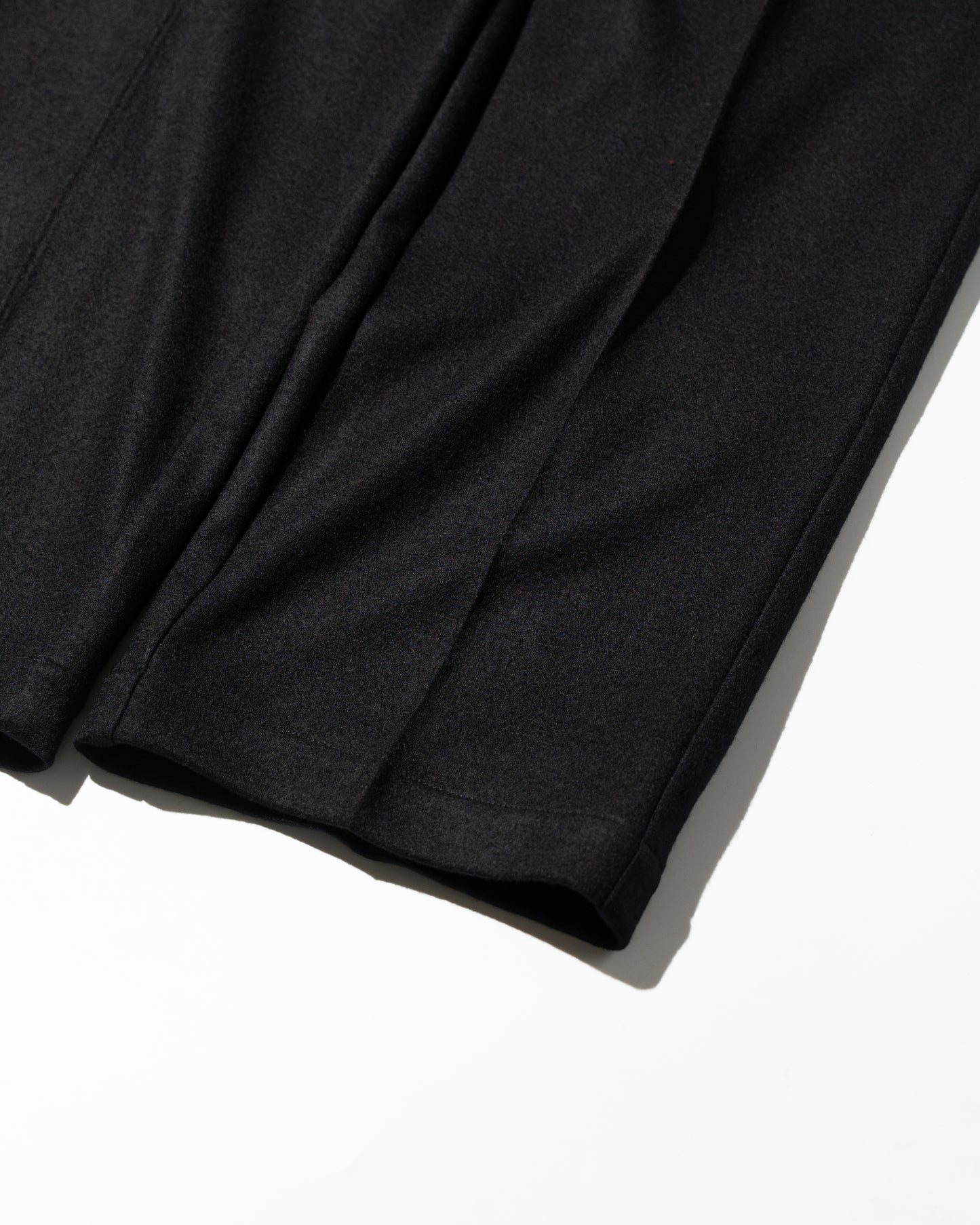 WOOL BELTLESS CORDED PANTS - BLACK