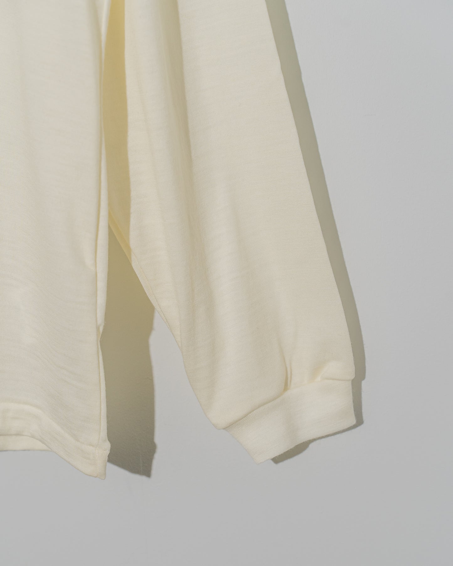 WASHABLE WOOL L/S T-SHIRT - OFF WHITE