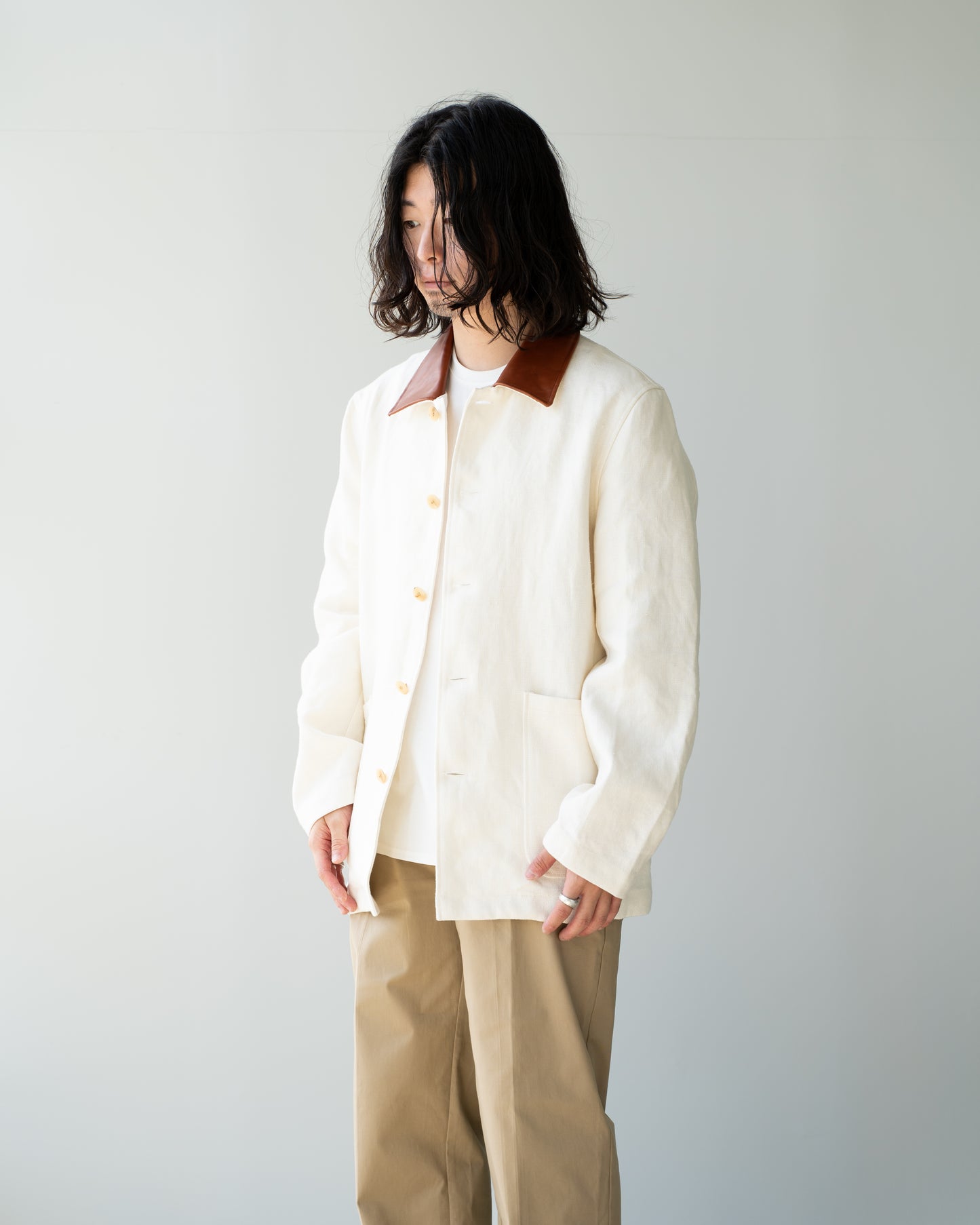 LEATHER COLLAR LINEN SHIRT JACKET - OFF WHITE