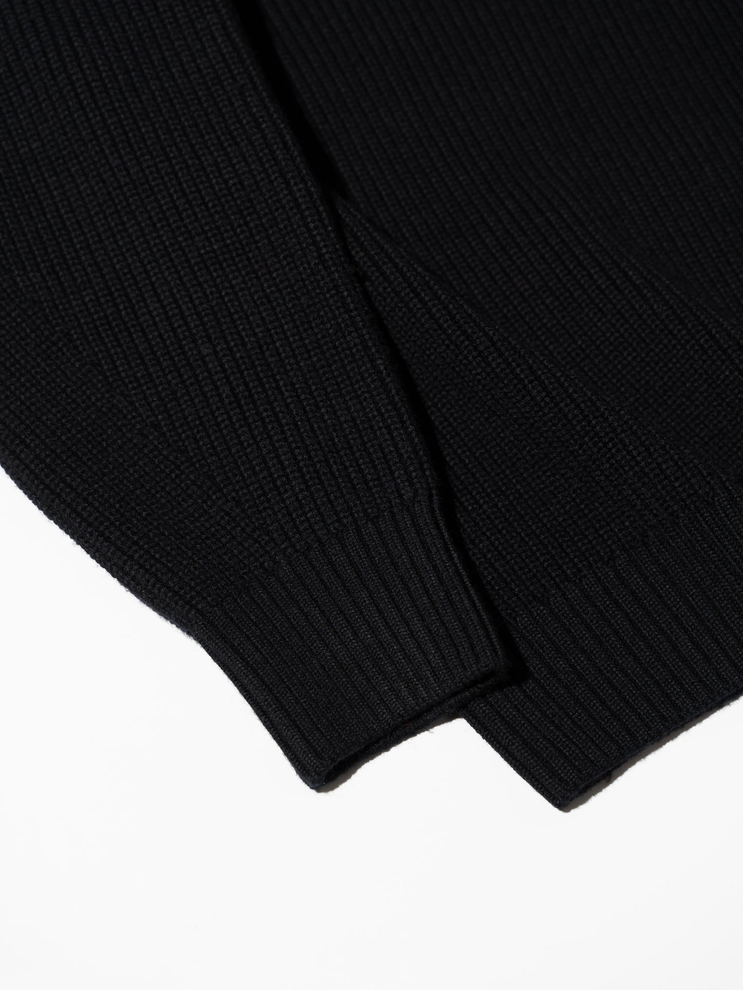 MERINO WOOL CREWNECK KNIT - BLACK