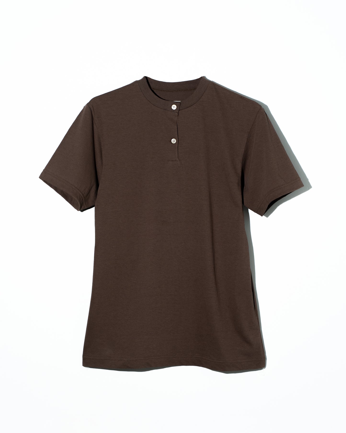 COTTON HENRY NECK S/S T-SHIRT - BROWN