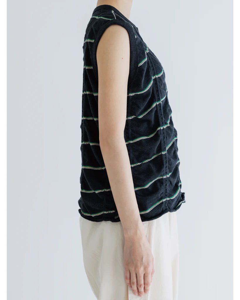 TUCKED JACQUARD BORDER SLEEVELESS - BLACK