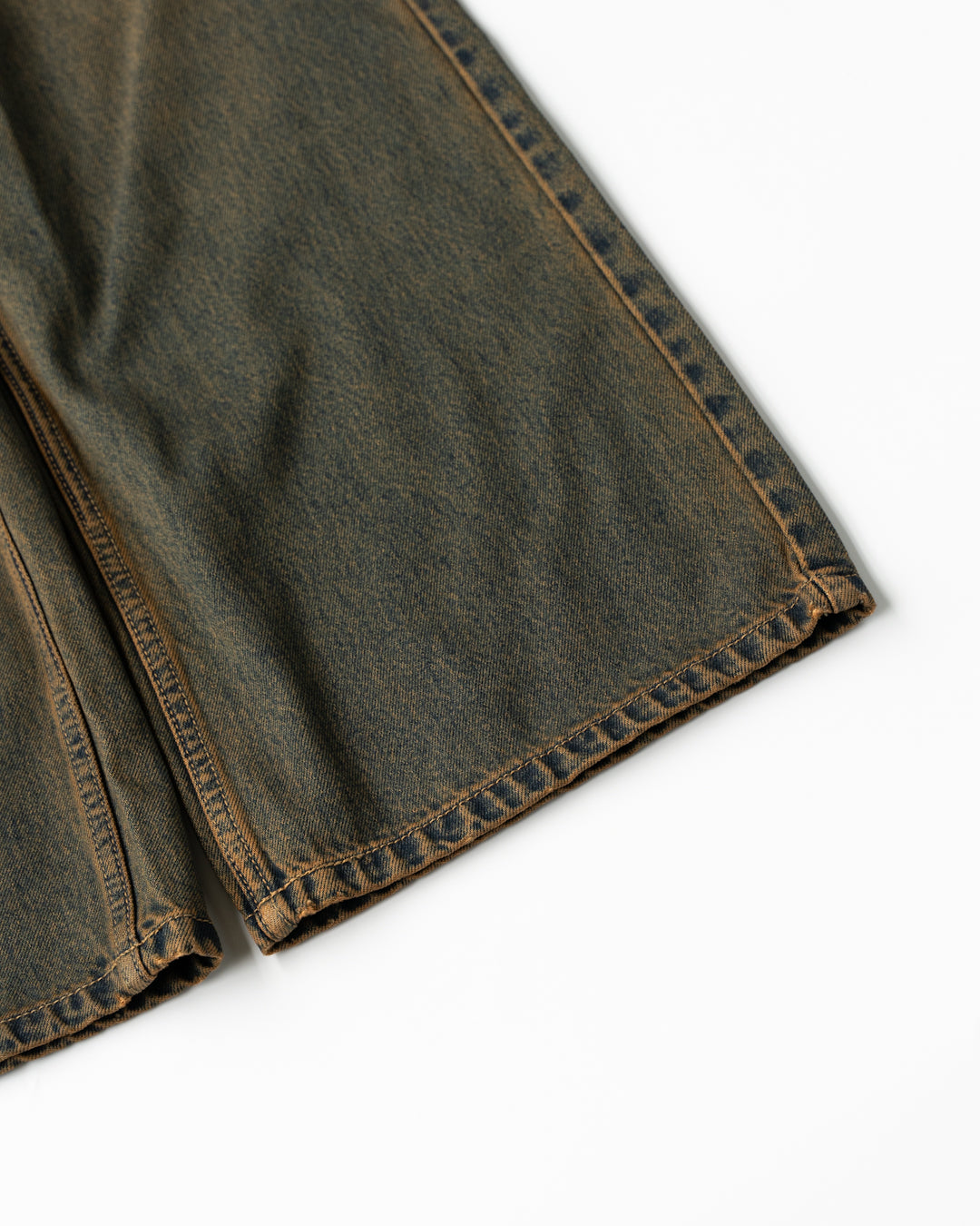 BLACK BROWN WASH BREAK CUT FLARED JEANS - BLACK BROWN WASH