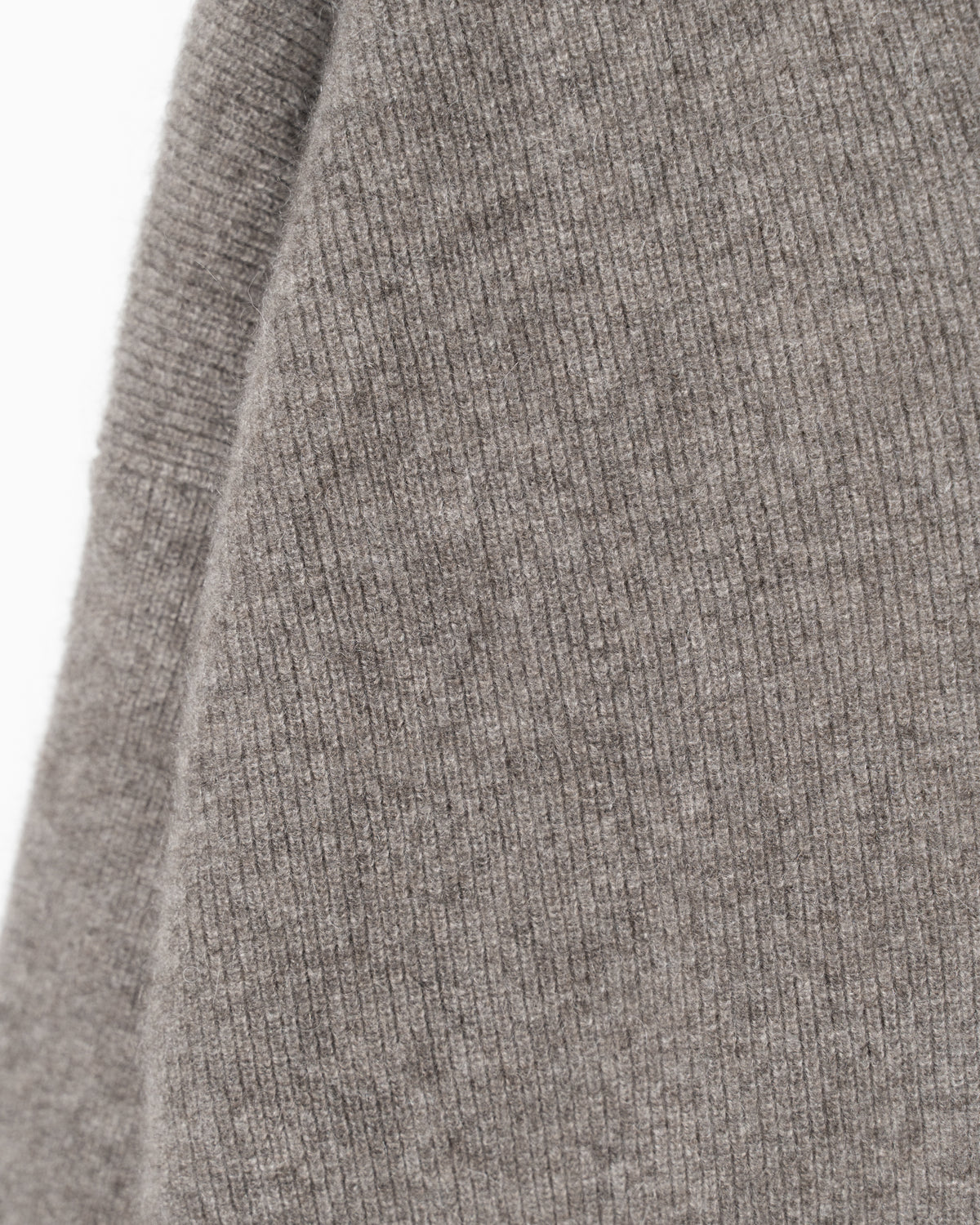 YAK V-SWEATER - GREY