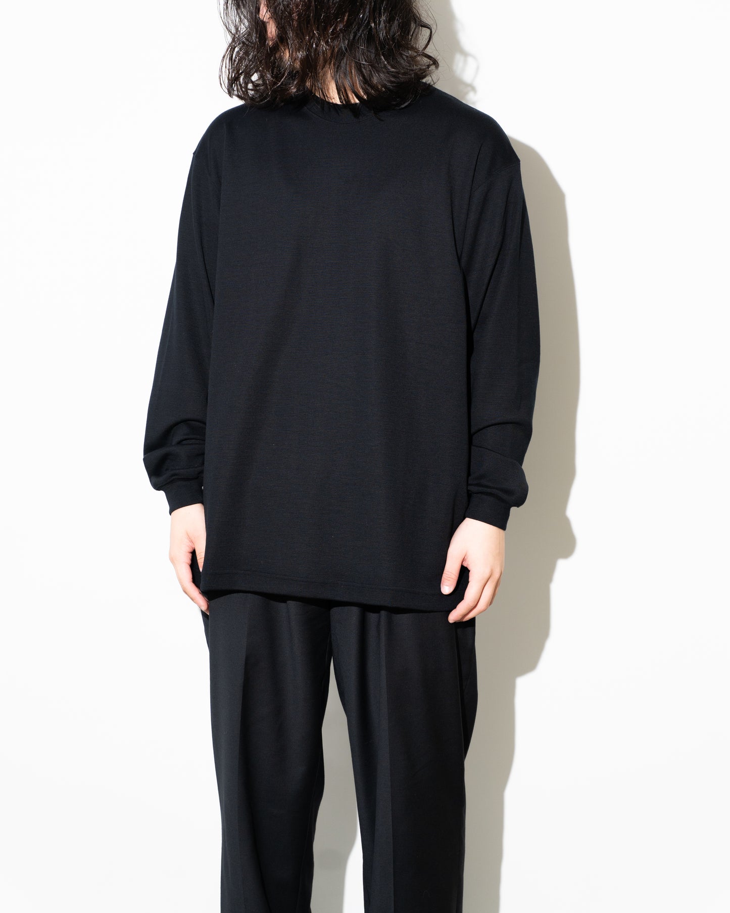 MERINO WOOL CREW NECK LONG SLEEVE SHIRT - BLACK
