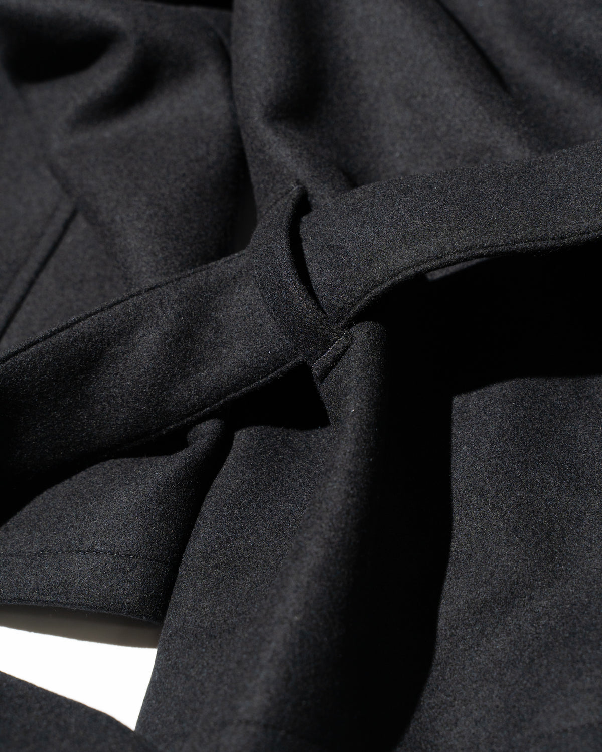 WOOL RAGLAN PEA COAT - BLACK