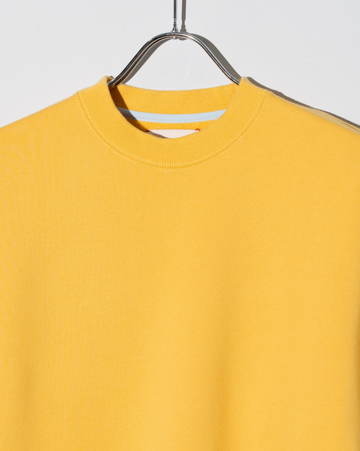 SWITCHING PATTERN SWEAT - YELLOW