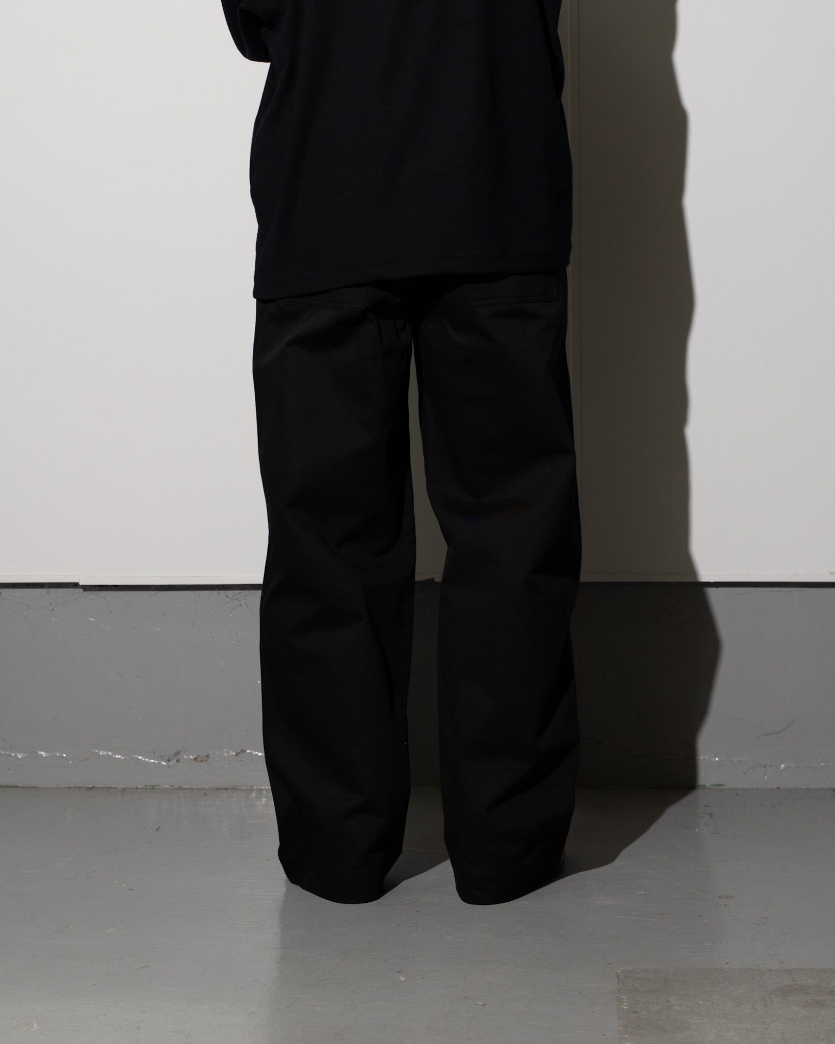 Abelia Edoward Goucha BDOUBLE BELT PANTS BLACK | HAKU公式通販