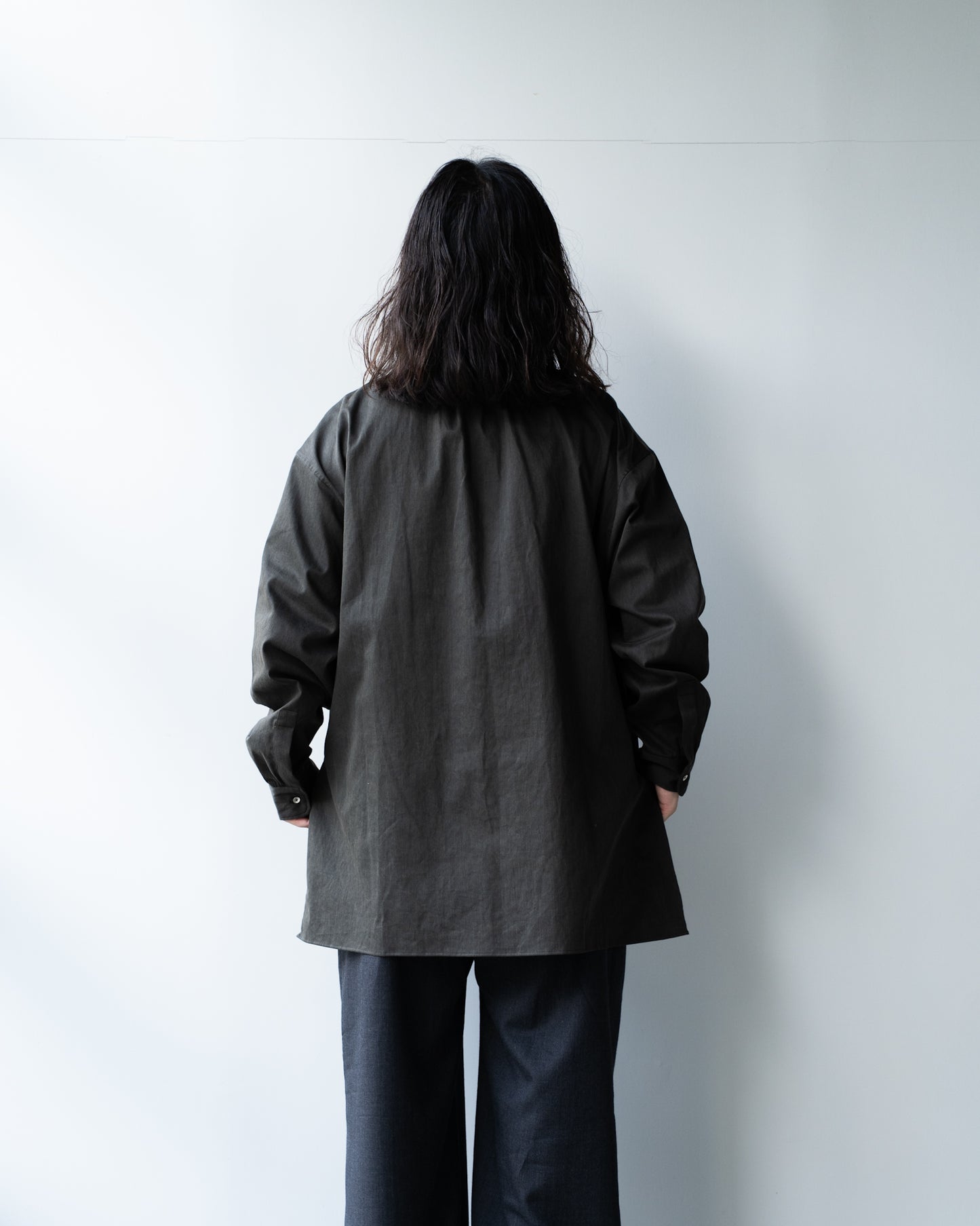 COTTN DYED SATIN OVER SIZE PULL OVER SHIRTS - BLACK