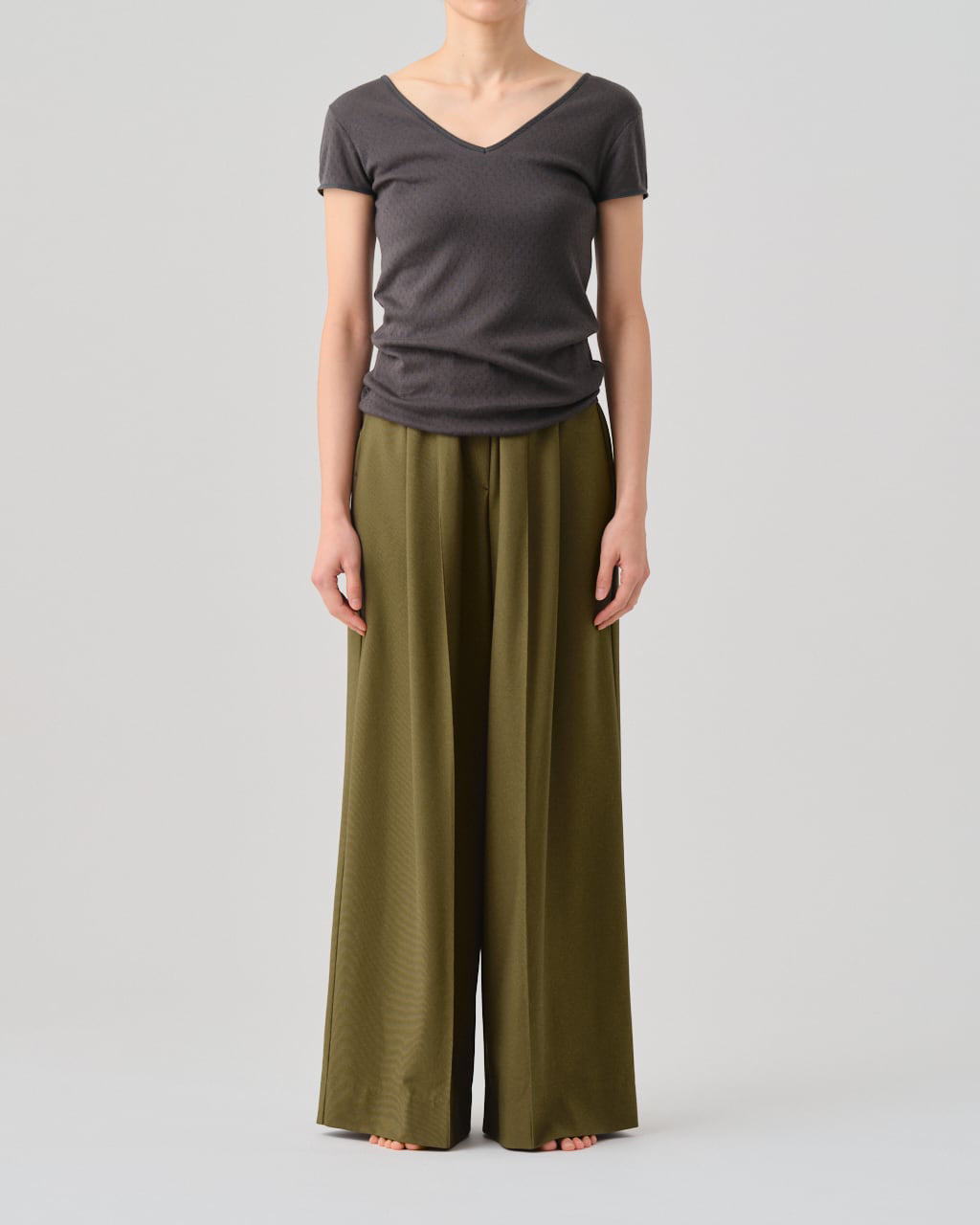 COTTON SILK PATTERN MESH JACQUARD COTTON SILK DOUBLE V NECK CAP SLEEVE T - CHARCOAL