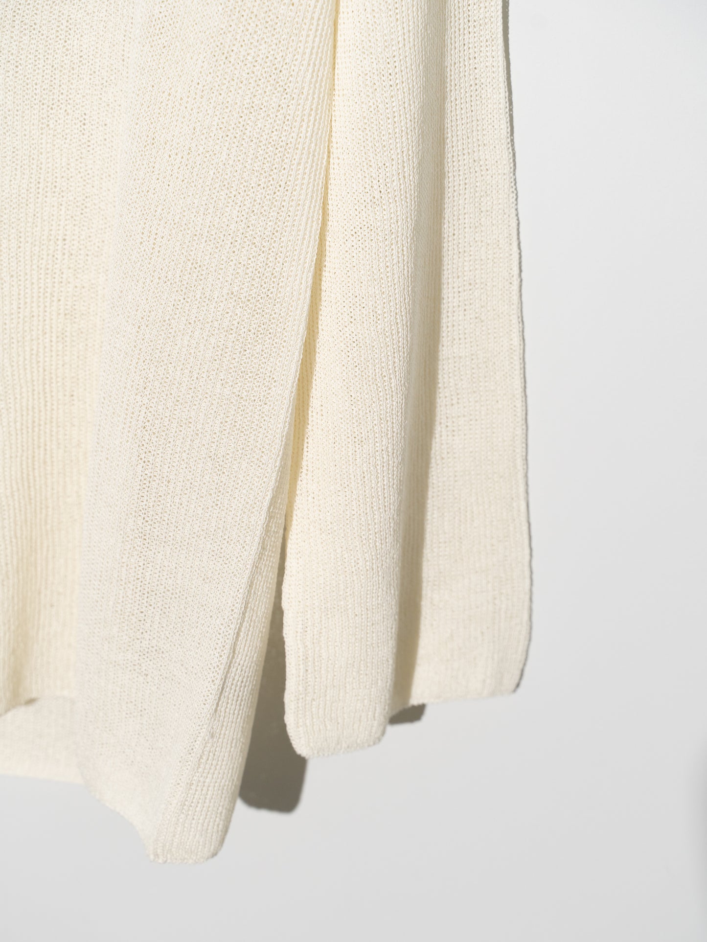 DEEP V WIDE KNIT - WHITE