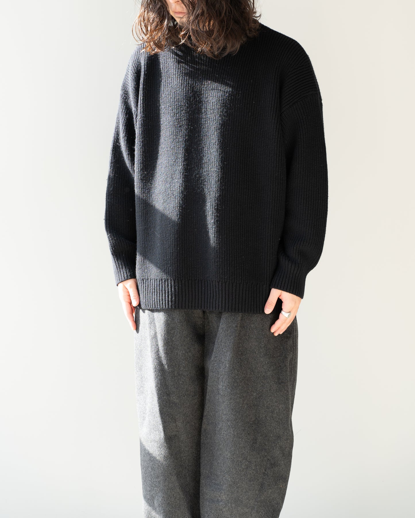 MERINO WOOL CREWNECK KNIT - BLACK