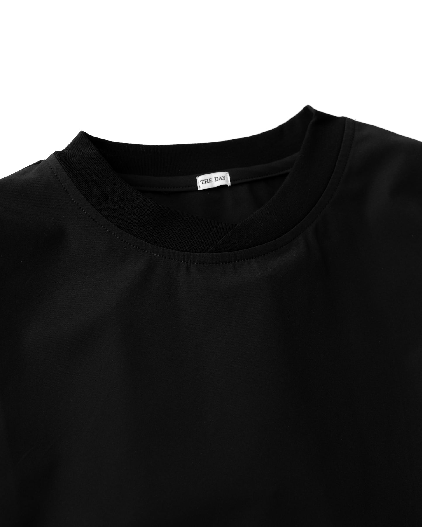 COMFORTABLE NYLON STRETCH CREWNECK - BLACK