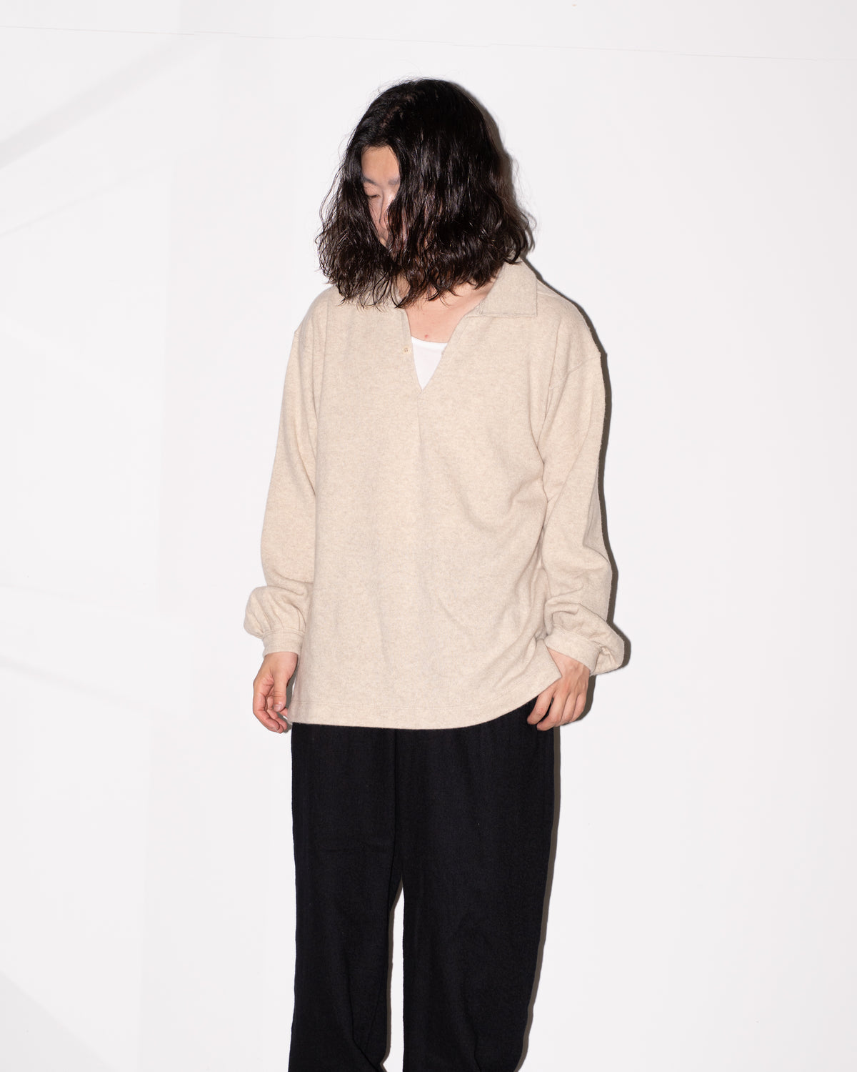 LAMBS CASHMERE KNIT SHIRT - BEIGE