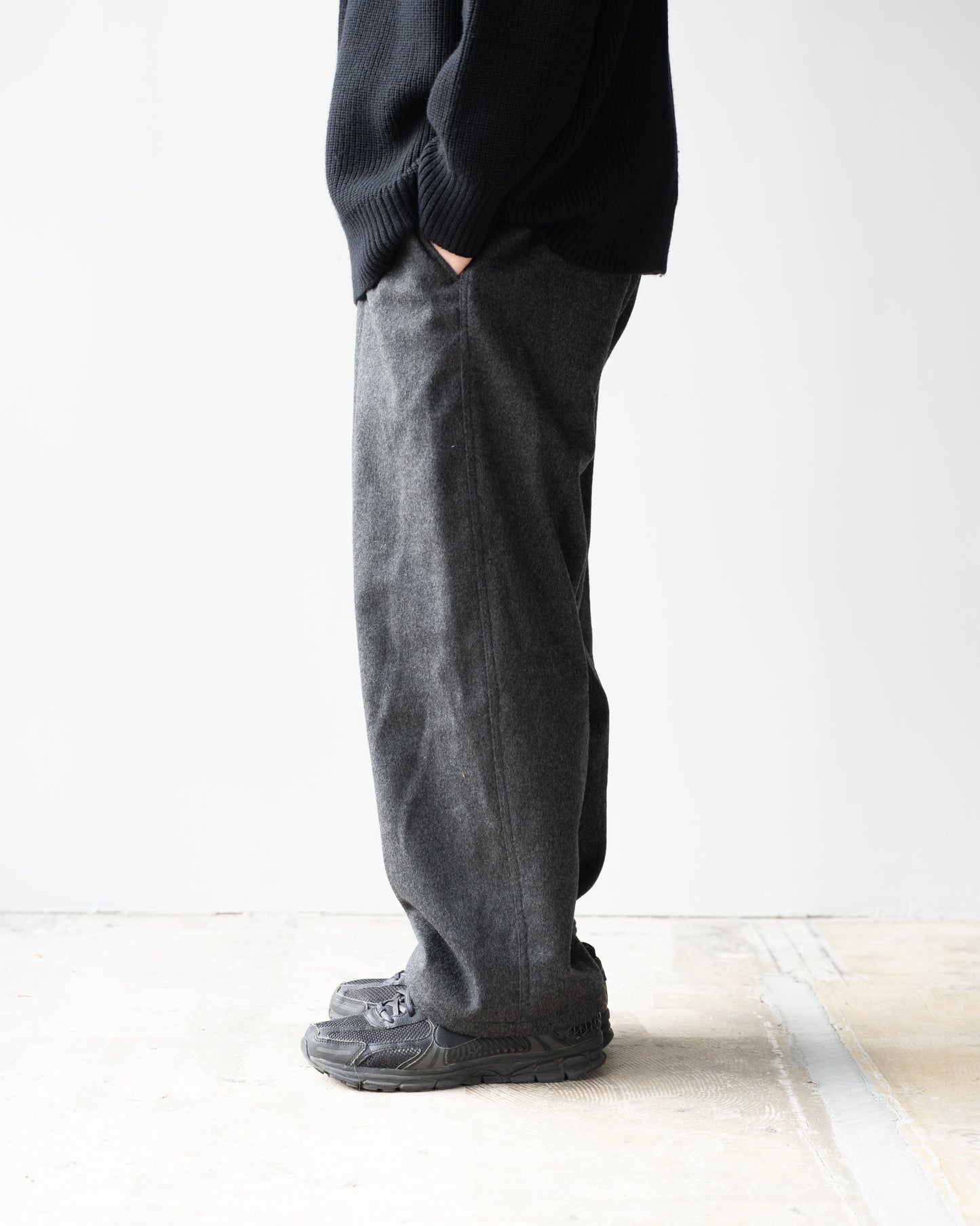 WOOL CASHMERE DRAWSTRING PANTS - GRAY