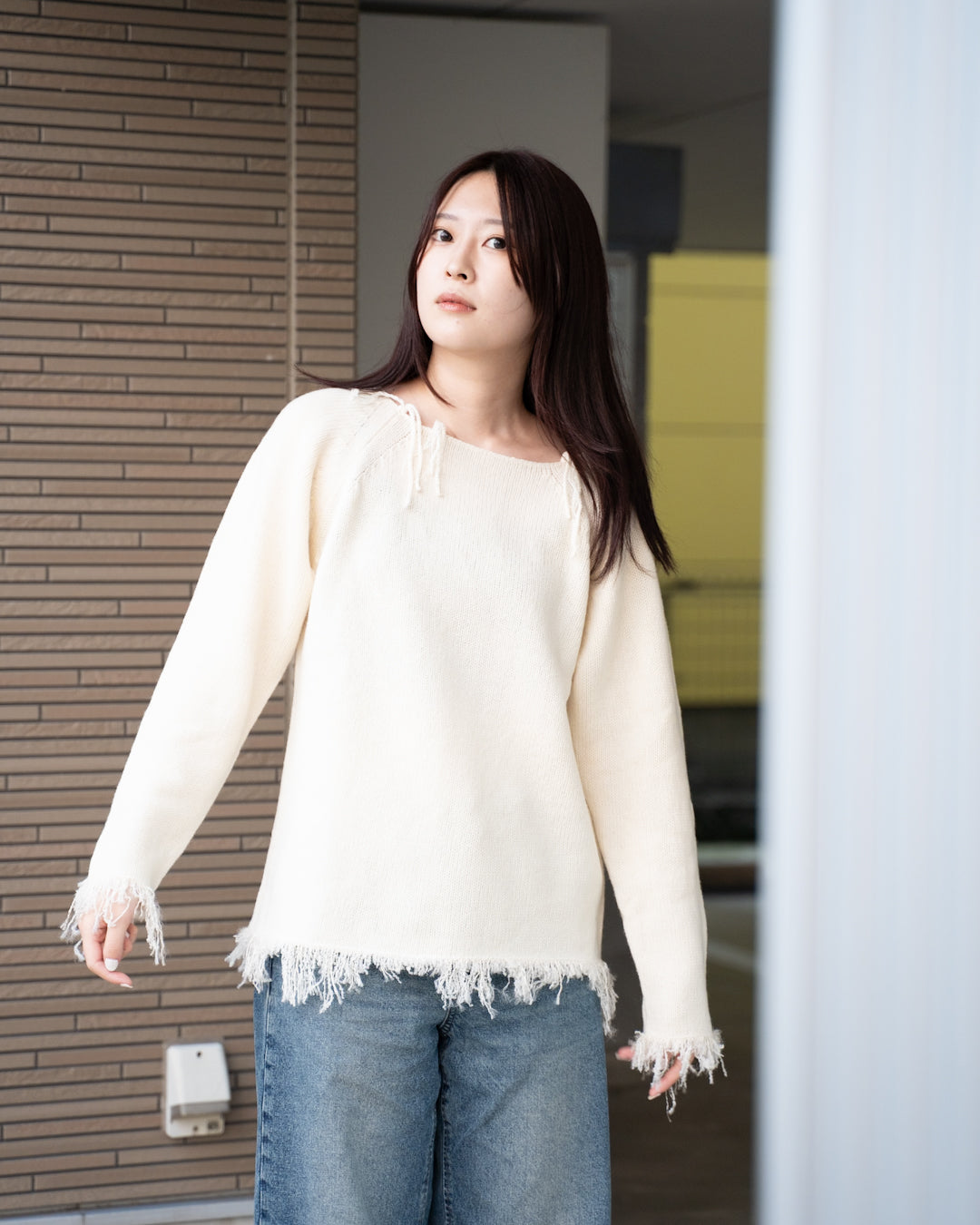 5G FRAYED HEM SWEATER - OFF WHITE