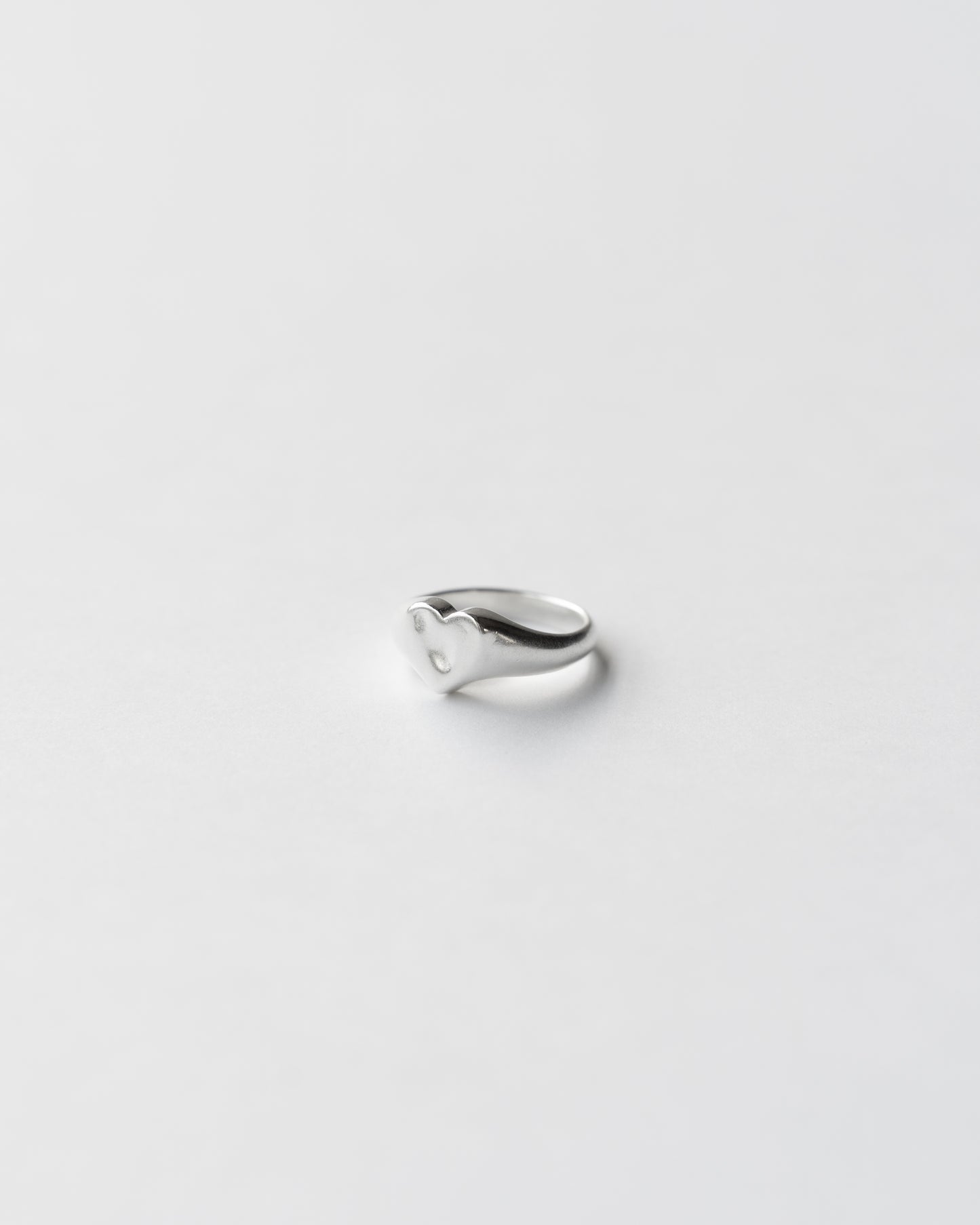 HEART SIGNET RING SV