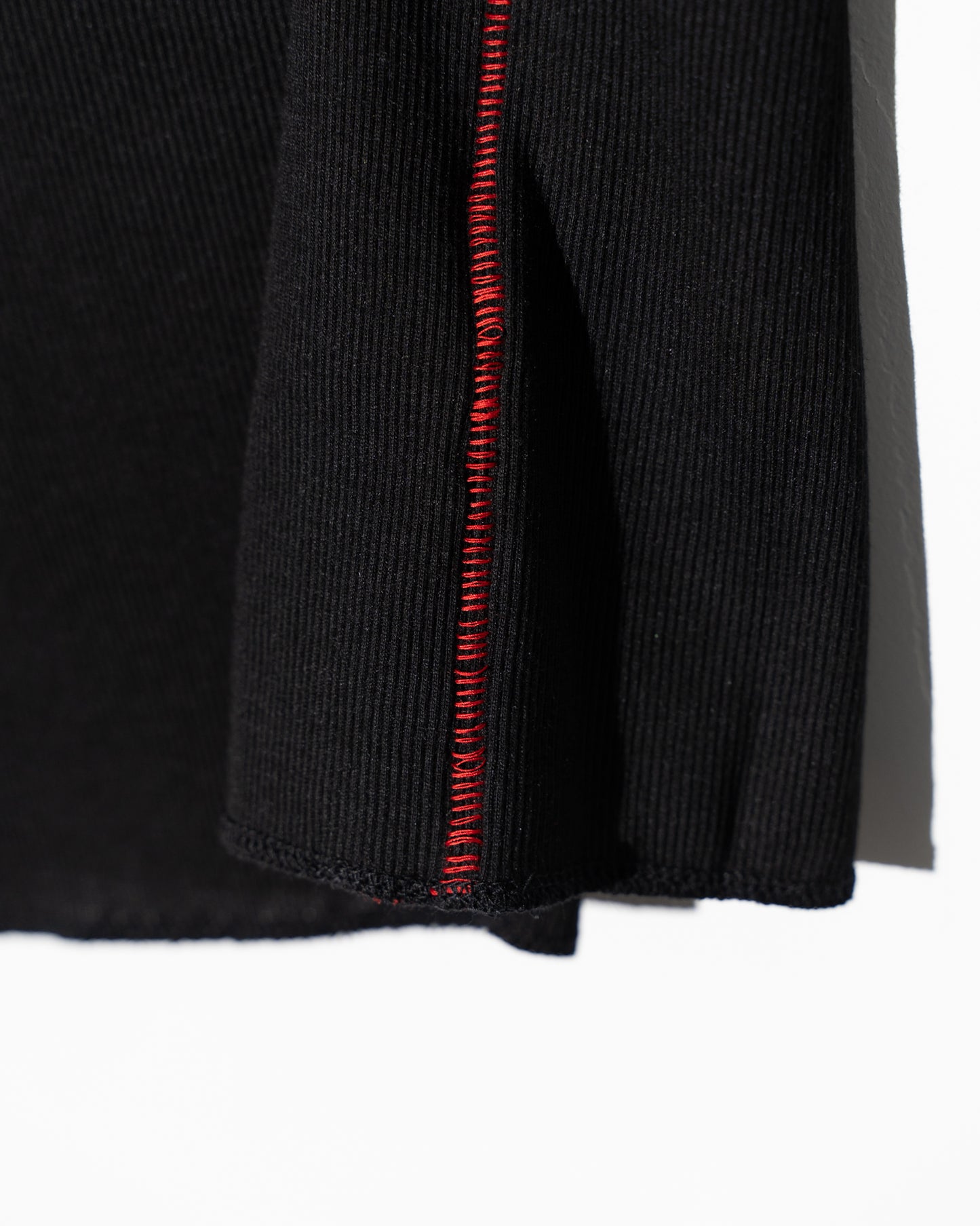 SOFT RIB HALF-SLEEVE TEE - BLACK