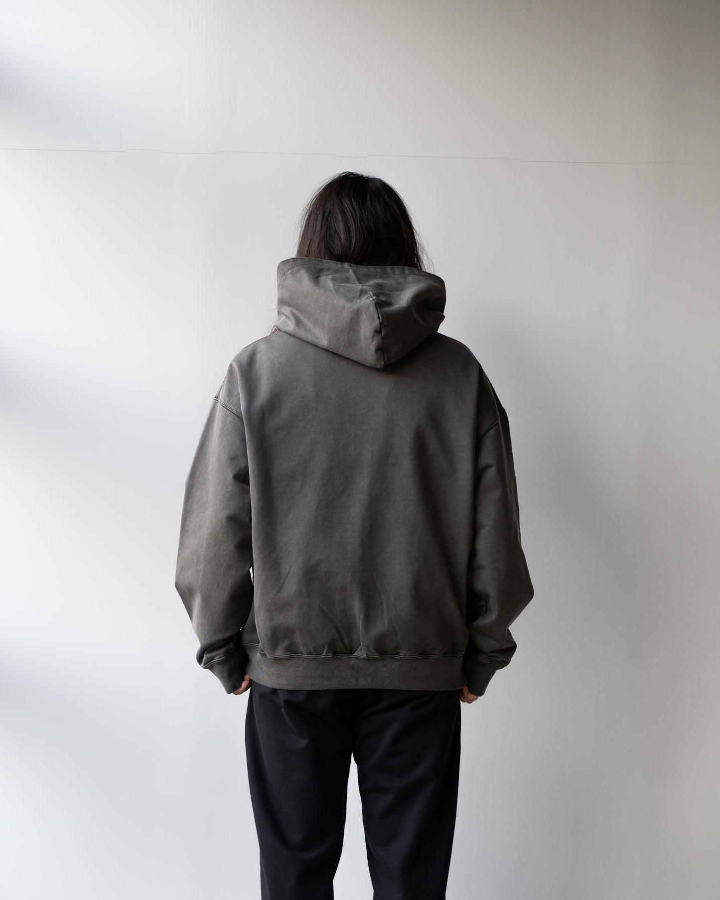 36G ZIP HOODIE - CHARCOAL PIGMENT