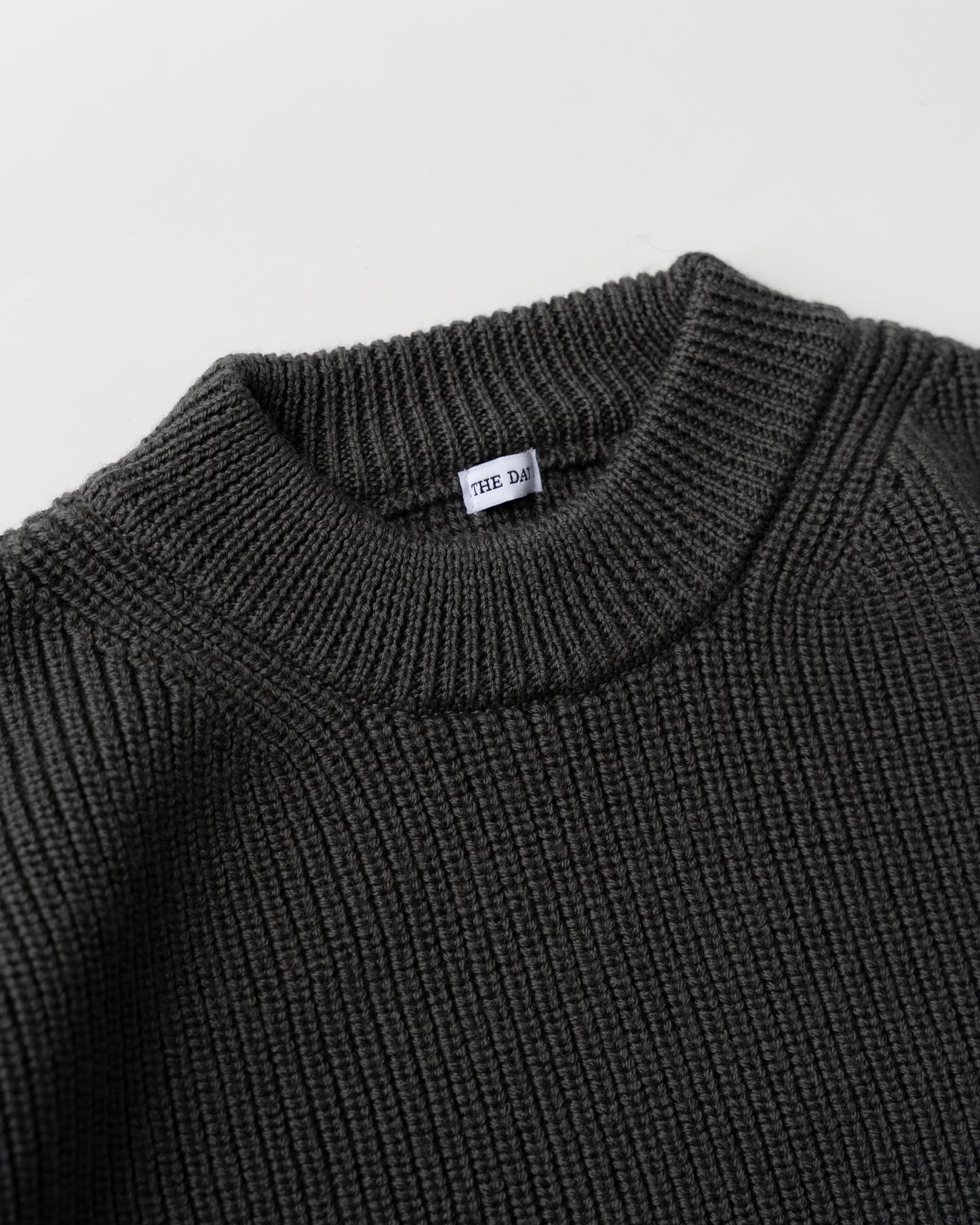 LOW GAUGE MERINO CREWNECK KNIT - GRAY