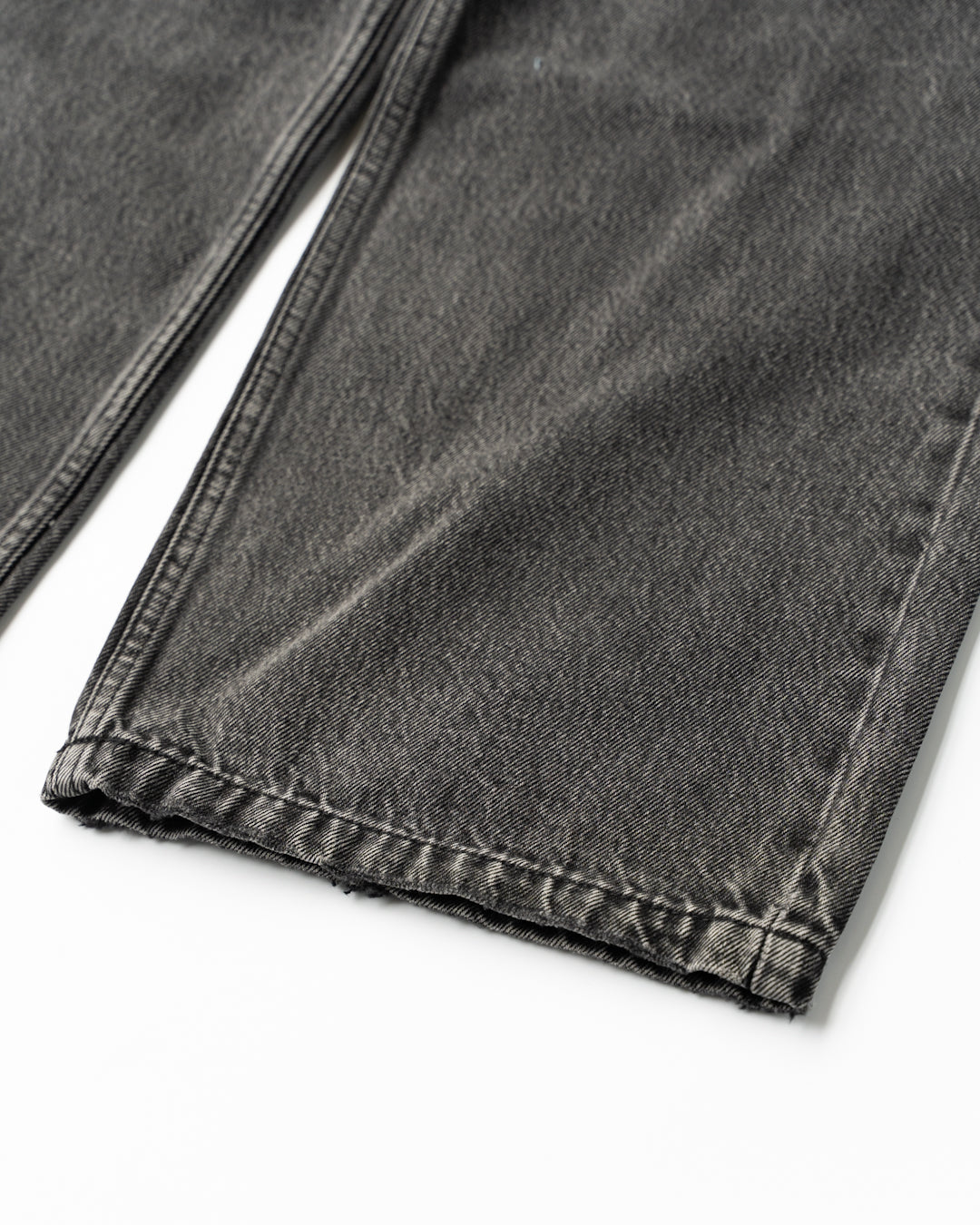 BLACK ACID WASH BREAK CUT STRAIGHT JEANS - BLACK ACID WASH
