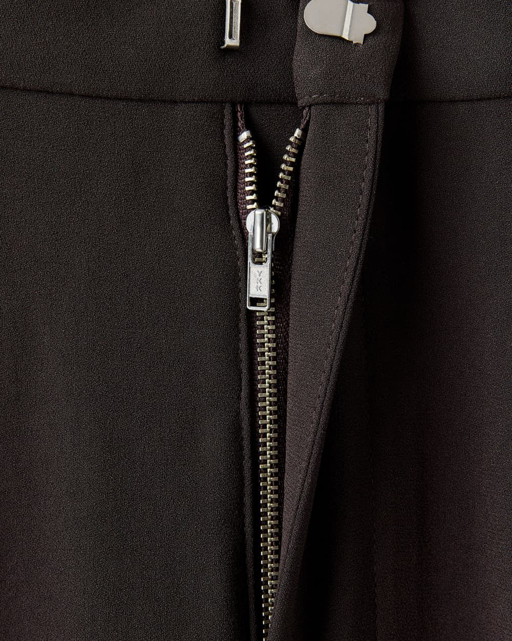 BACK SATIN 2TACK PANTS - BROWN