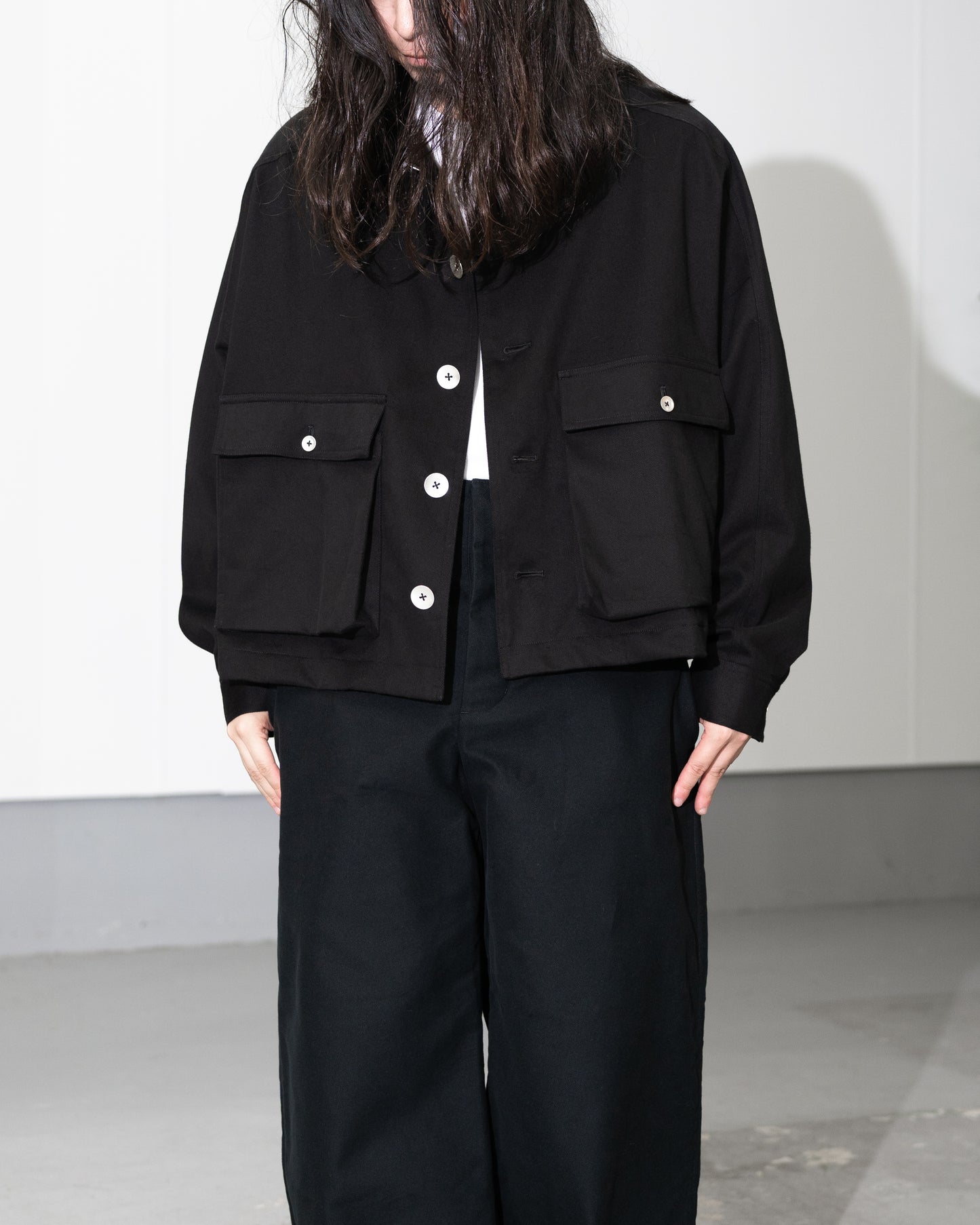 SHORT LENGTH BLOUSON - BLACK