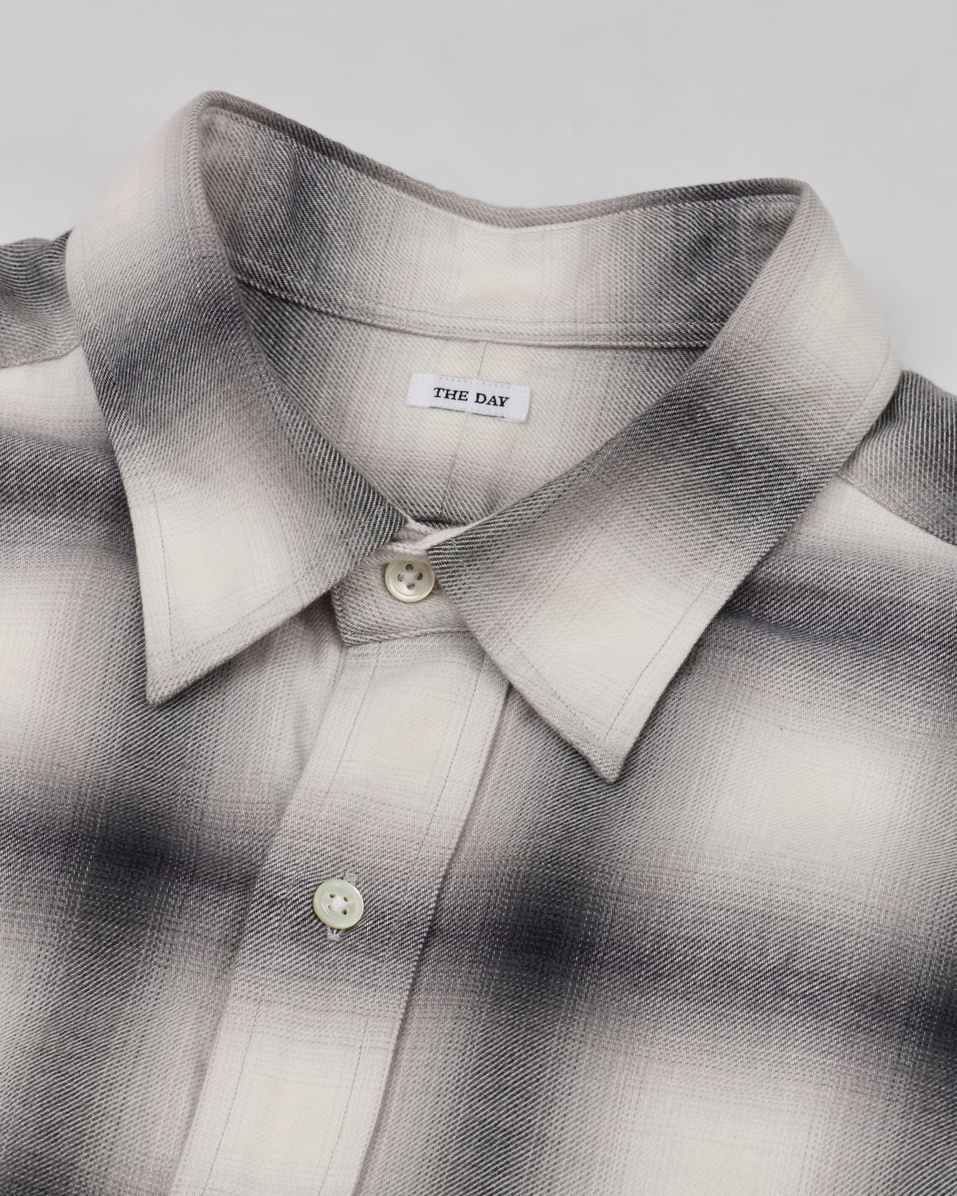 THE DAY (ザ デイ) OMBRE PLAID SHIRT BLACK×WHITE | HAKU 公式通販