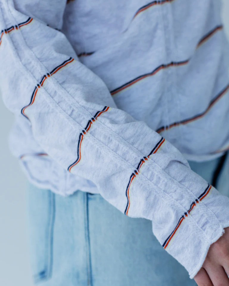 TUCKED JACQUARD BORDER PULLOVER - HEATHER GRAY