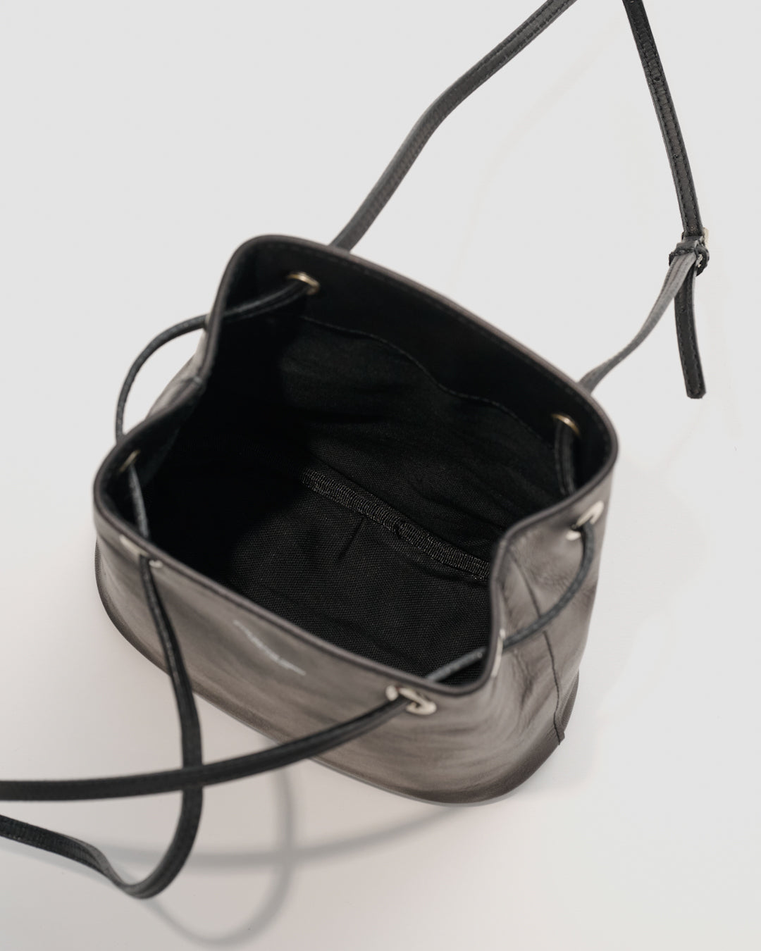 COW LEATHER BAG - BLACK