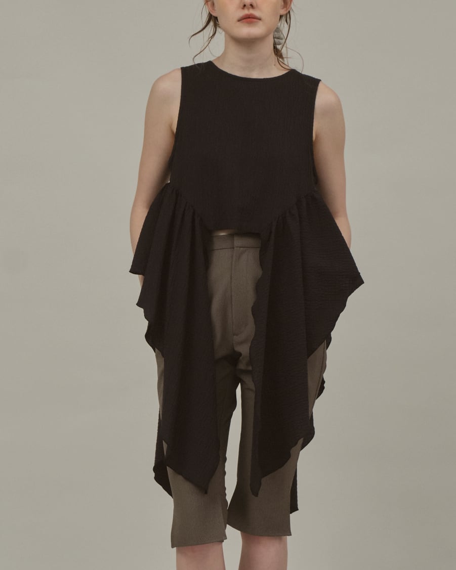 GATHER SIDE BLOUSE - BEIGE