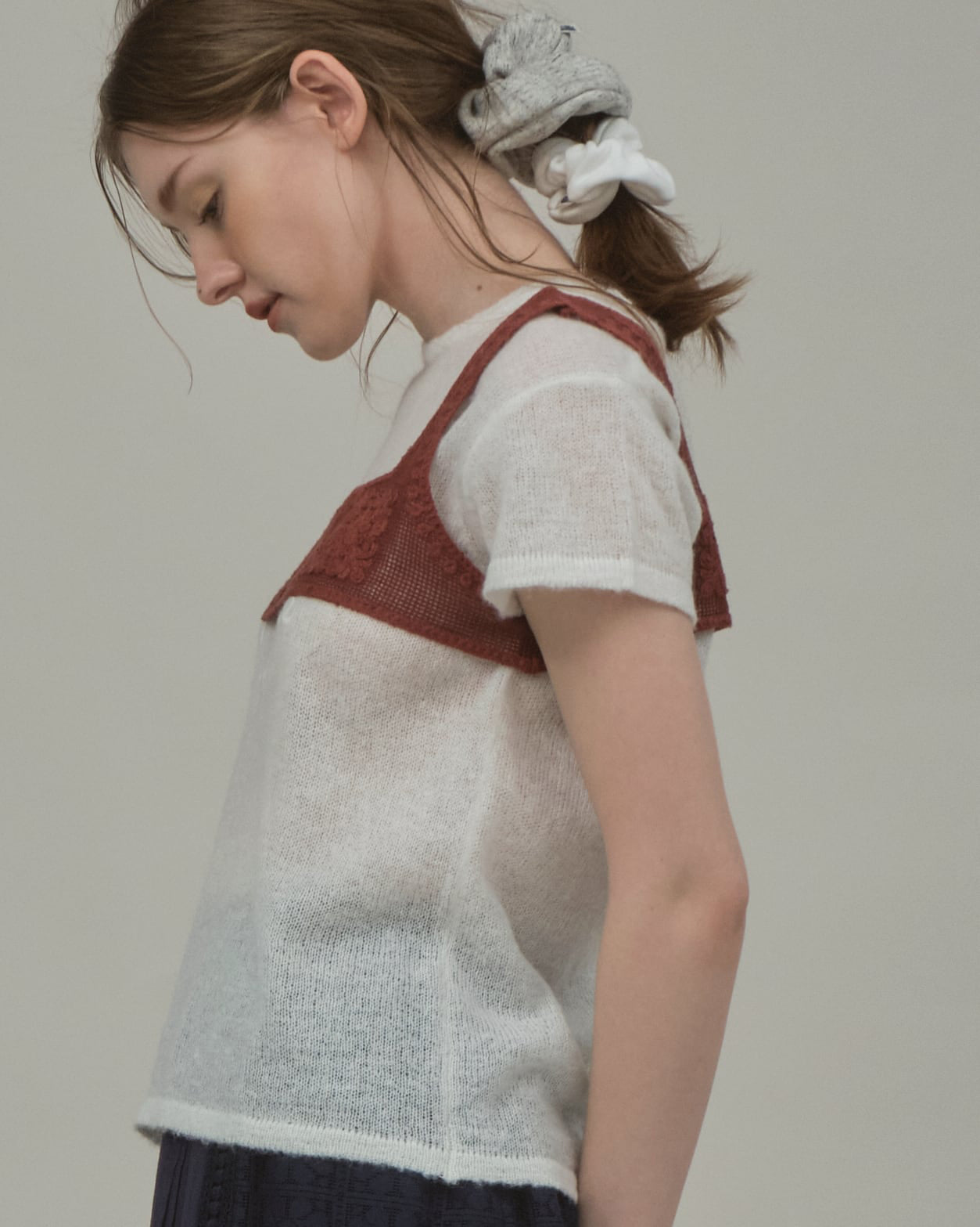 EMBROIDERED FRAGMENT VEST - BROWN