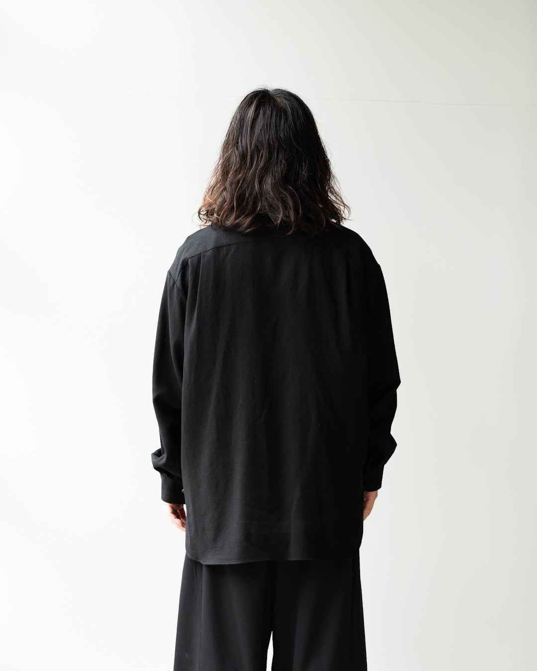 SOFT WOOL SKIPPER SHIRT - BLACK