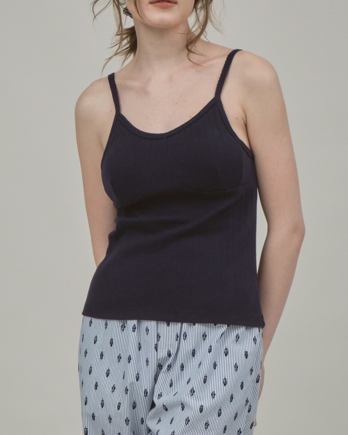 PICO STRAP CUP CAMI - B/GRAY