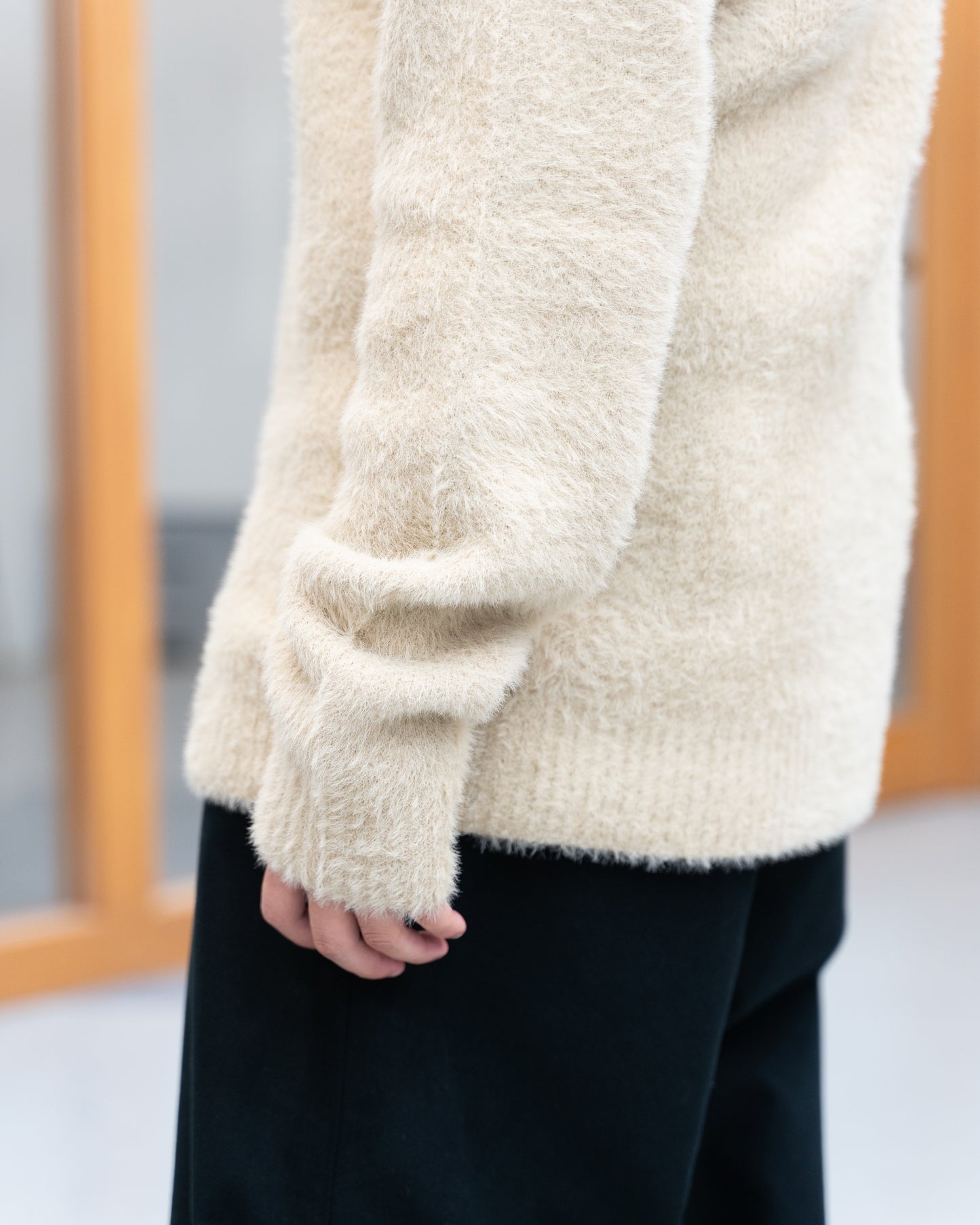 SNUG POLAR BEAR SWEATER - SALT BROWN