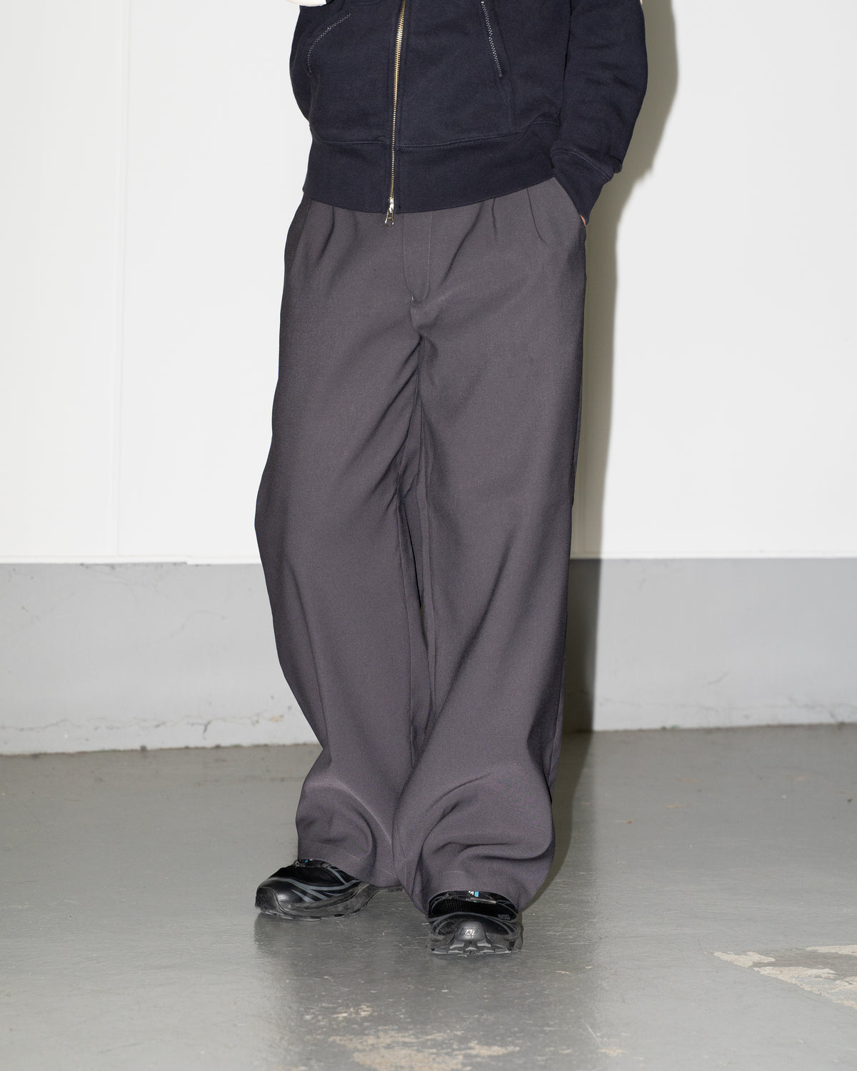 DOORMAN PANTS - C-GRAY
