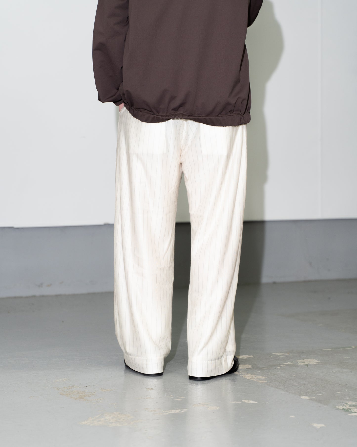 28G SILK RAMIE GLITTERY STRIPE TUCK EASY PANTS - WHITE