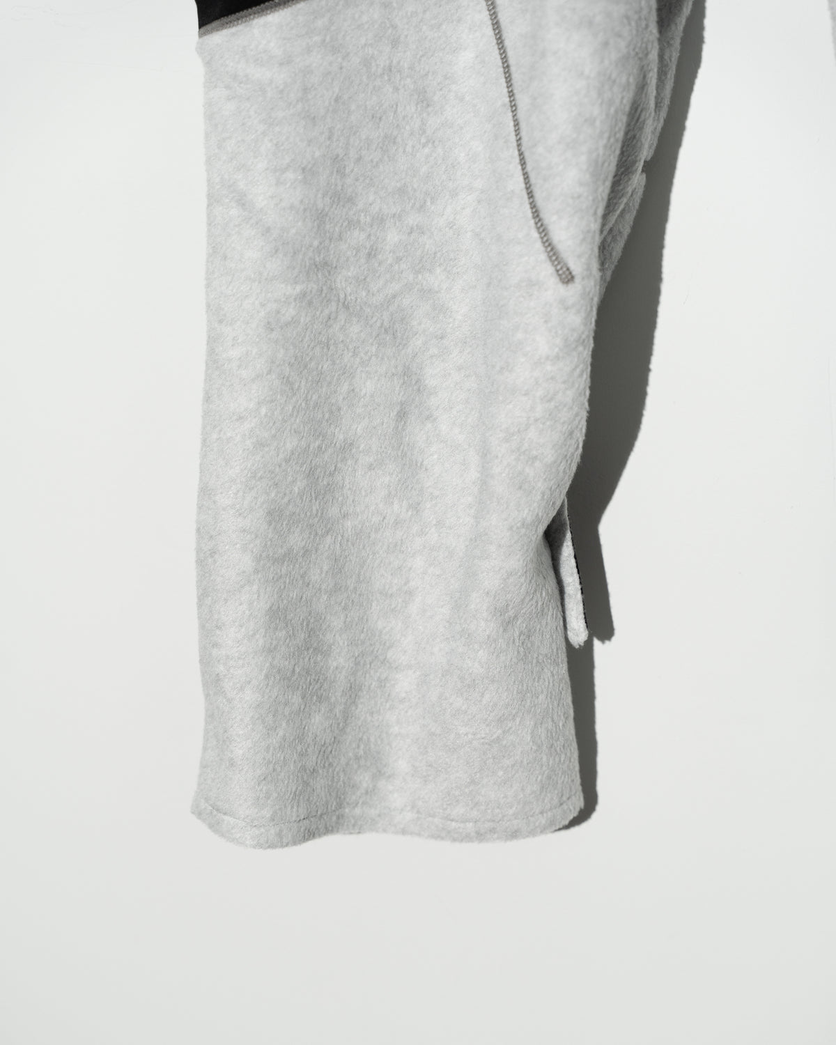 PANEL FLEECE PANTS - GREY