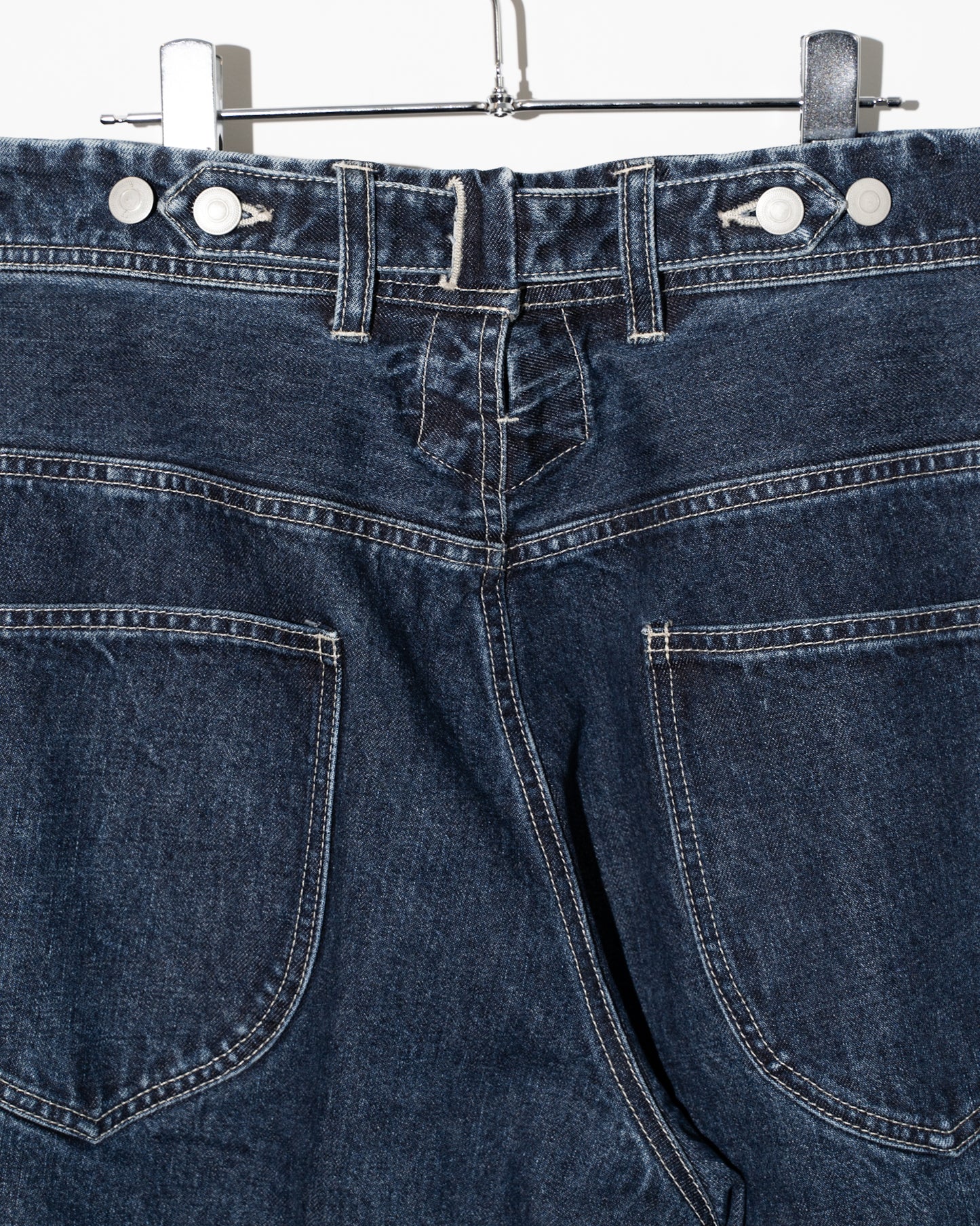 TWO-TONE DENIM BACK ADJUST PT - SAX BLUE