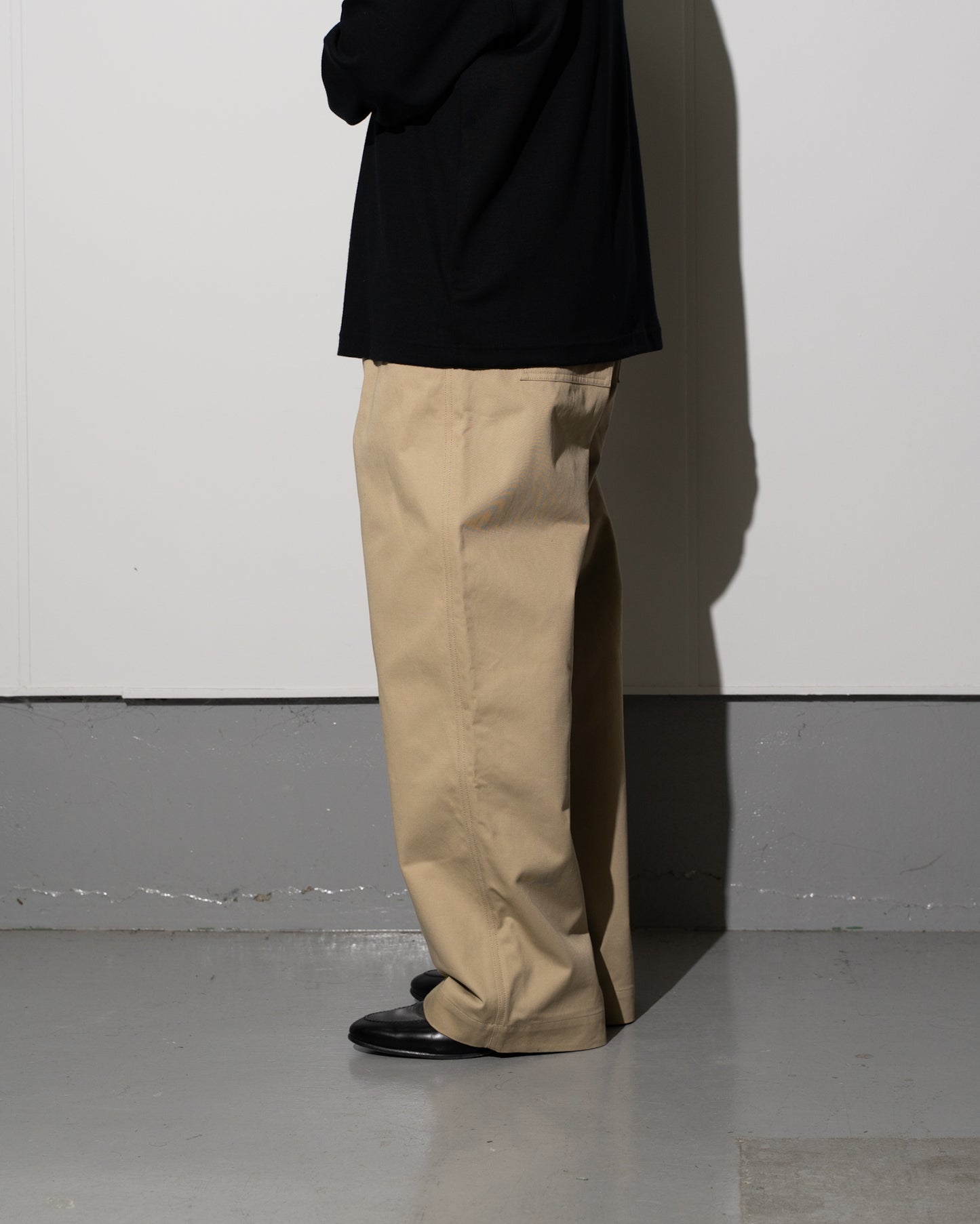 DOUBLE BELT PANTS - BEIGE