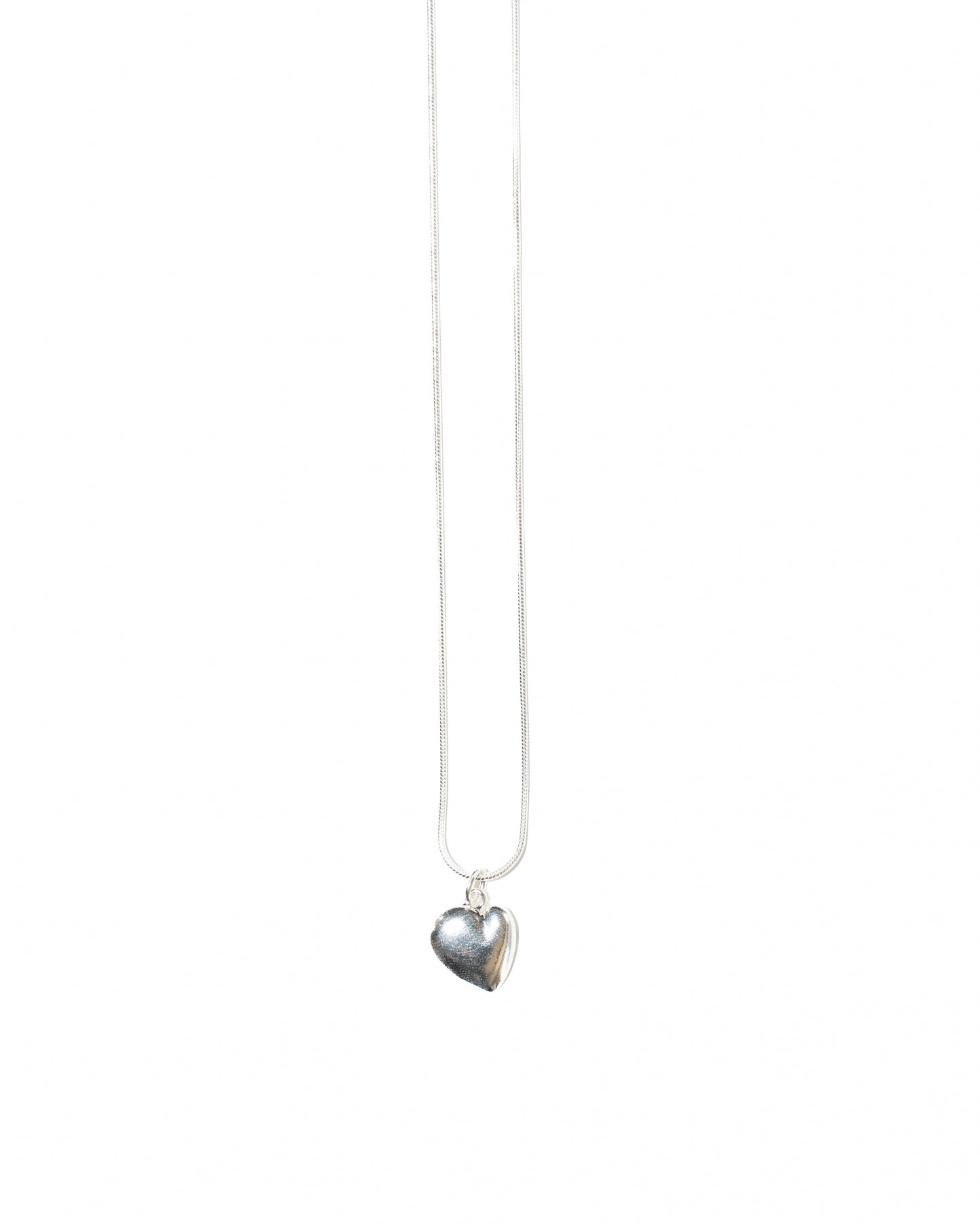 HEART CHARM SNAKE NECKLACE