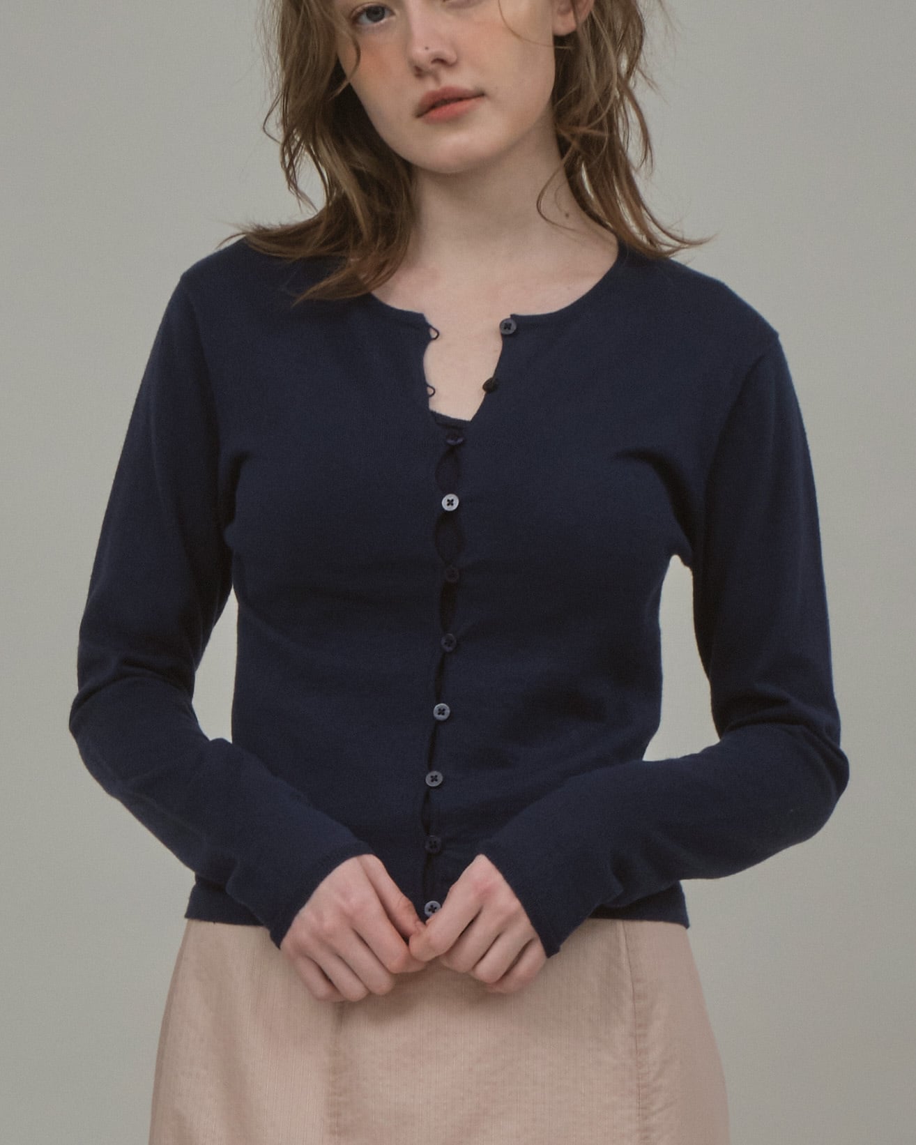 SLOUCHY BUTTON CARDIGAN - NAVY