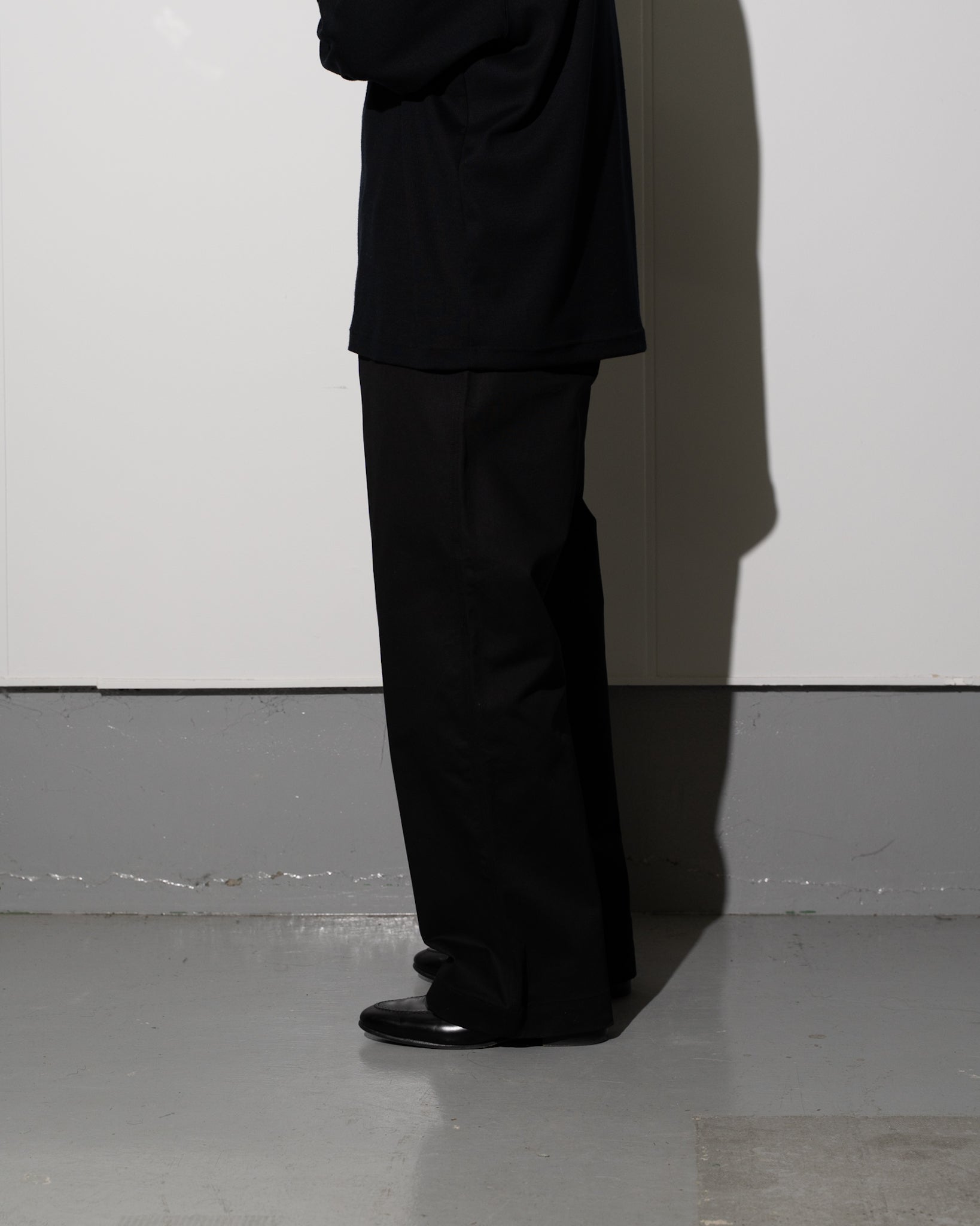 Abelia Edoward Goucha BDOUBLE BELT PANTS BLACK | HAKU公式通販