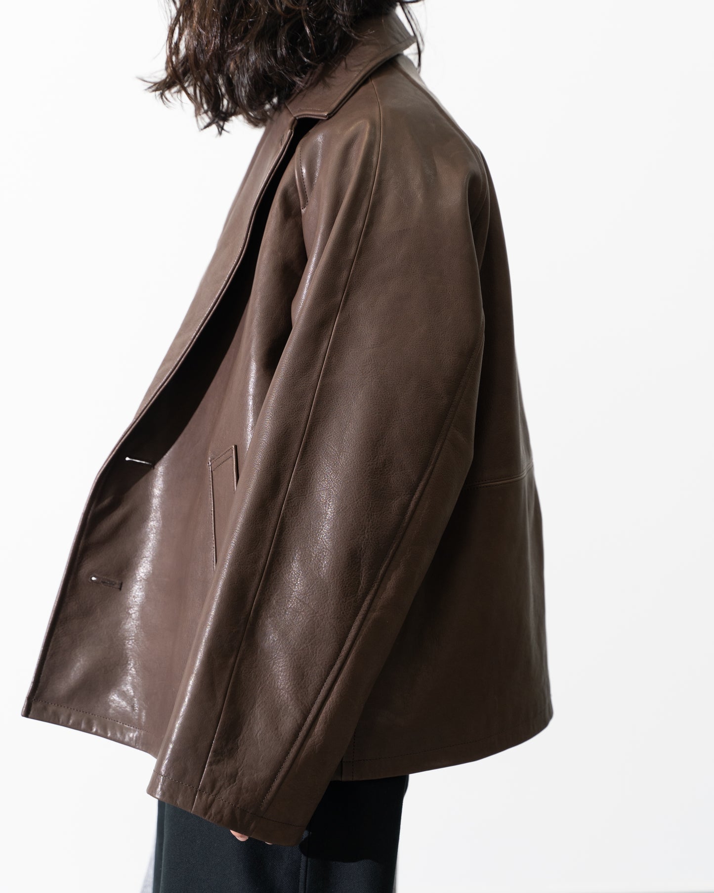 SHRINK LEATHER OVERSIZE RAGLAN JACKET - BROWN