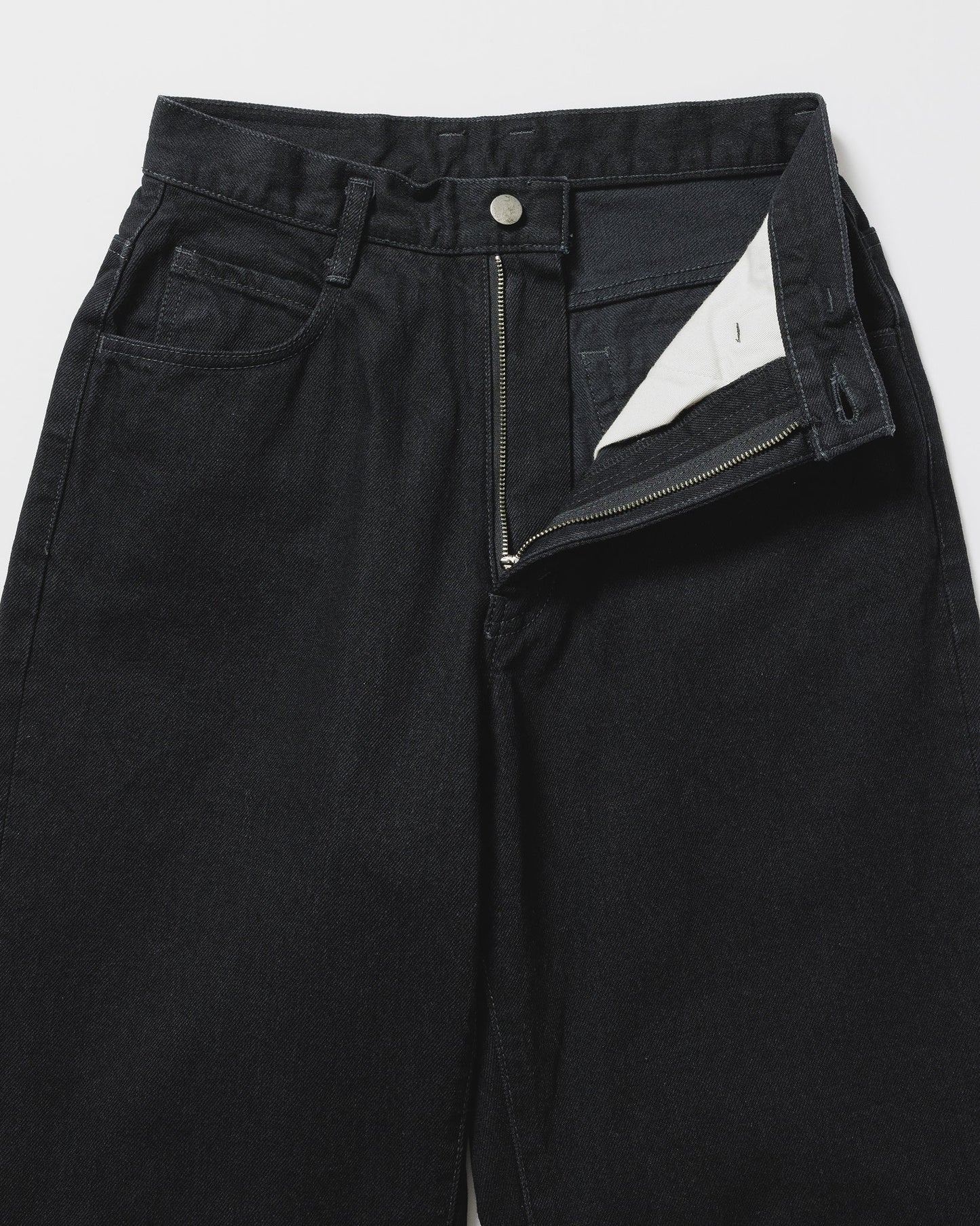 ONE WASH BLACK DENIM ASHLEY JEANS - BLACK